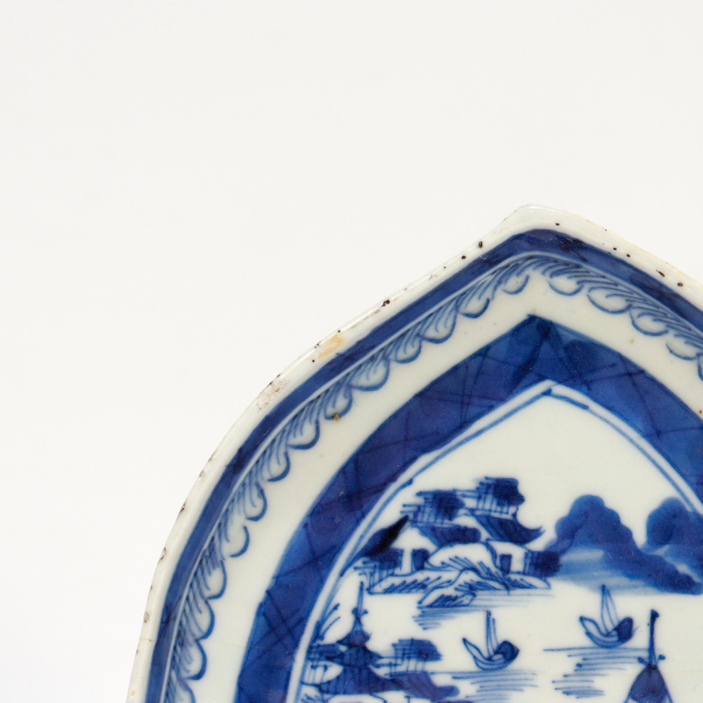 Antique Chinese Export Blue & White Canton Porcelain Leaf Dish or Vide Poche For Sale 10