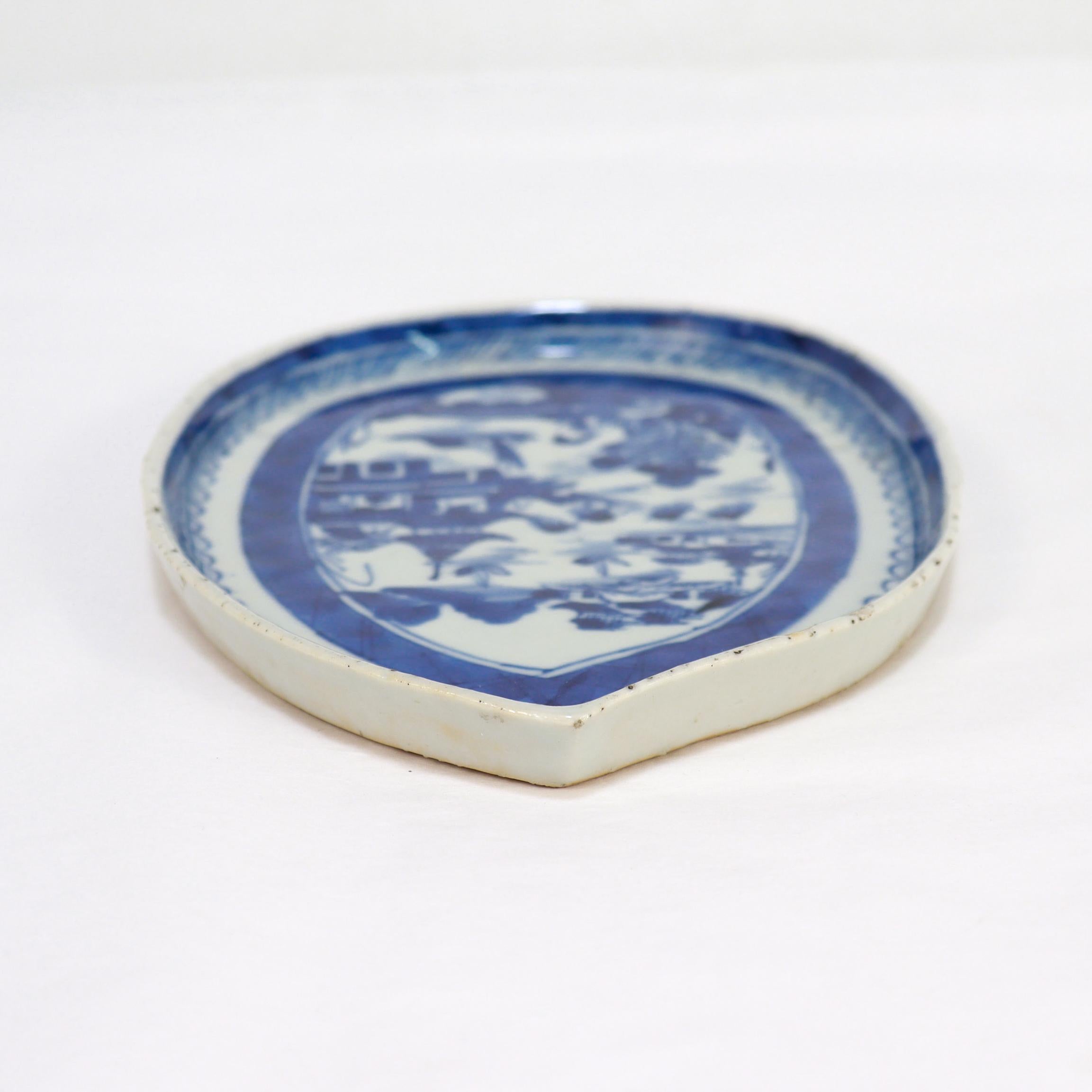 Antique Chinese Export Blue & White Canton Porcelain Leaf Dish or Vide Poche For Sale 4