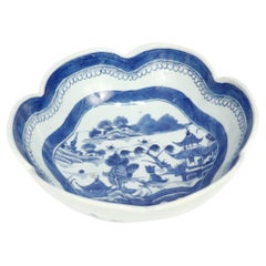 Antique Chinese Export Blue & White Canton Porcelain Scalloped Fruit Bowl