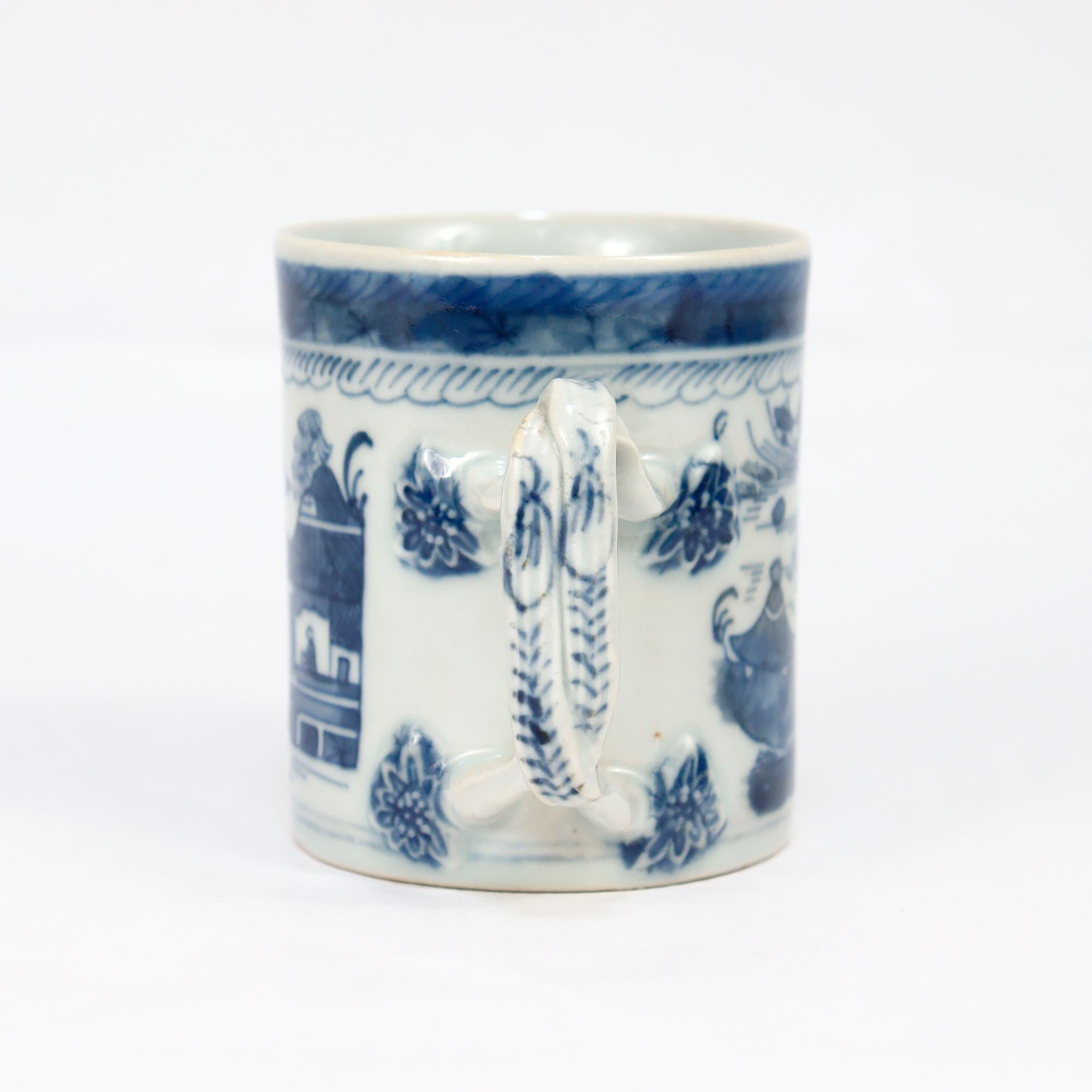Antike chinesische Export Blau & Weiß Kanton Porzellan Tankard oder Kaffeetasse (Chinesisch) im Angebot
