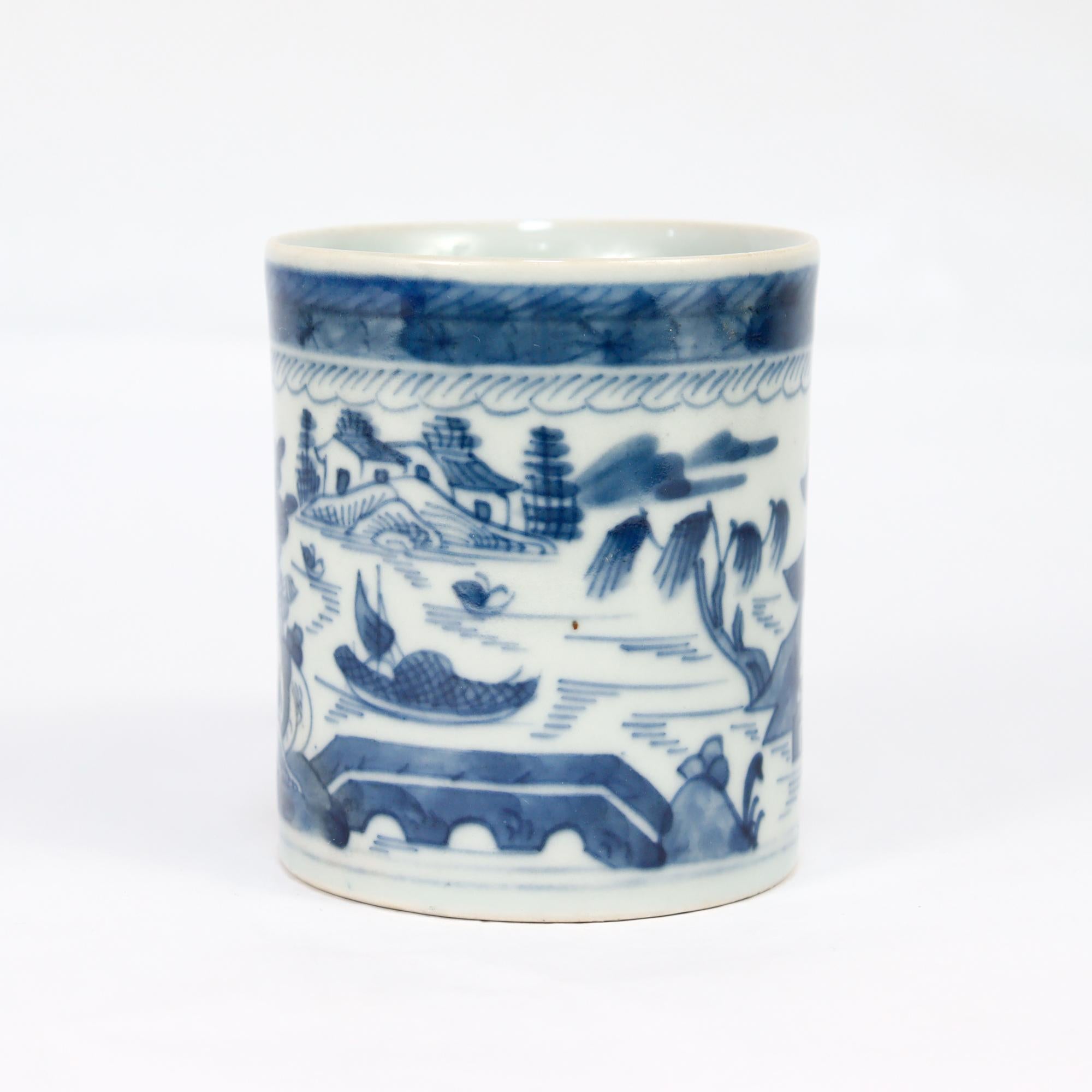 Antike chinesische Export Blau & Weiß Kanton Porzellan Tankard oder Kaffeetasse (19. Jahrhundert) im Angebot