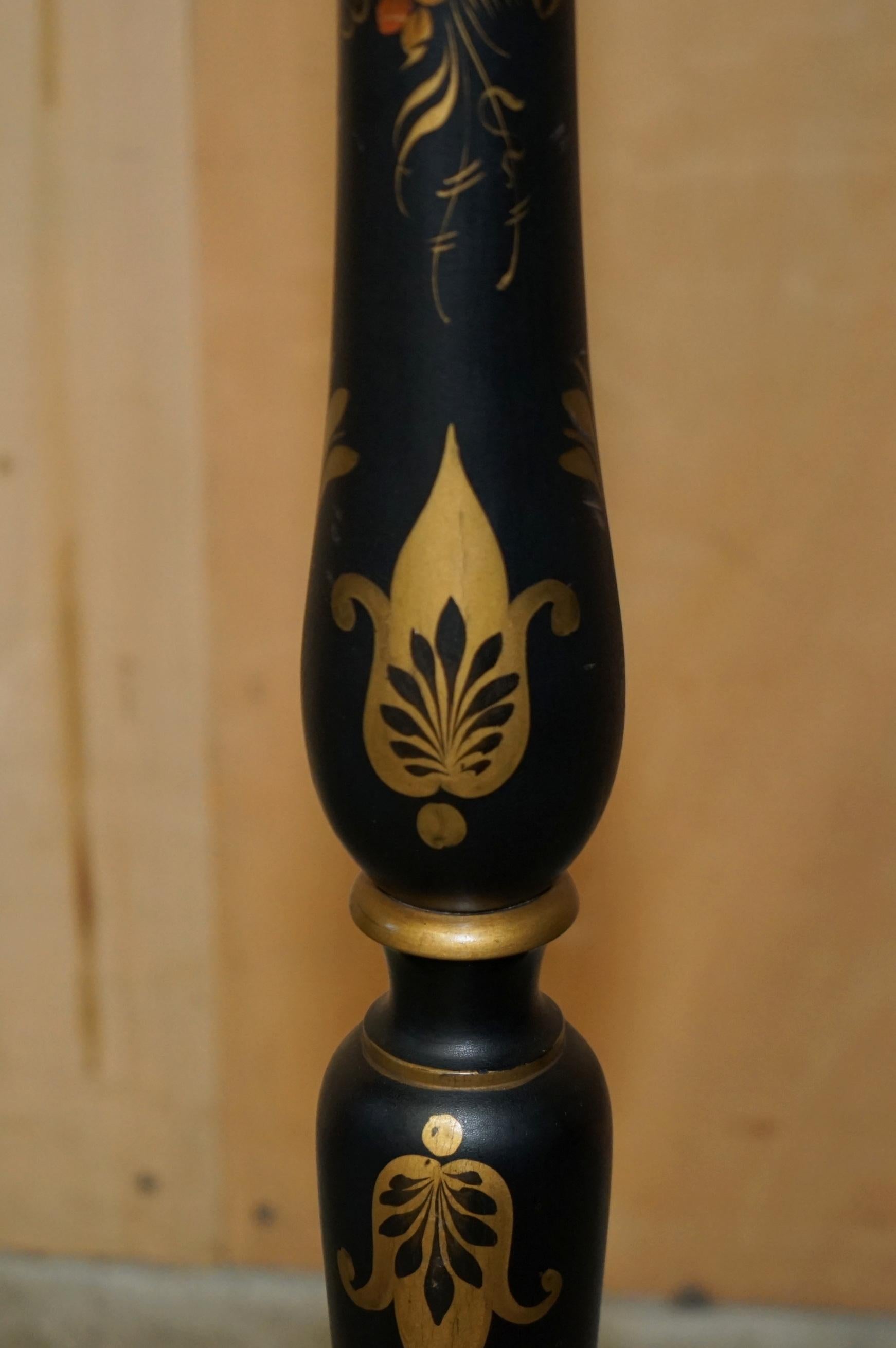 ANTIQUE CHINESE EXPORT CIRCA 1920 ANTiQUE CHINOISERIE NOIRE LACQUER FLOOR LAMP en vente 5