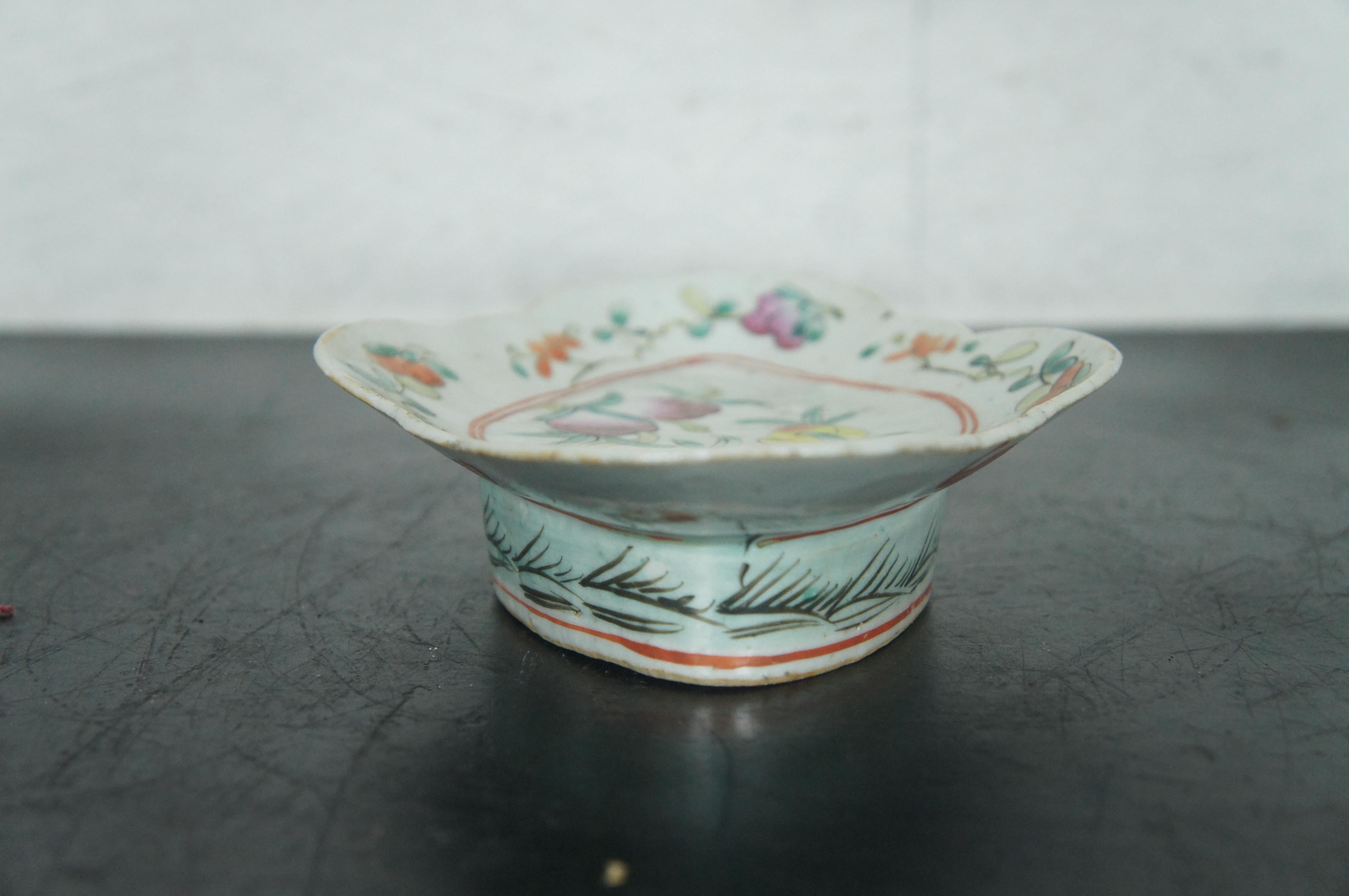 20th Century Antique Chinese Export Famille Rose Footed Floral Polychrome Chop Suey Bowl Dish For Sale
