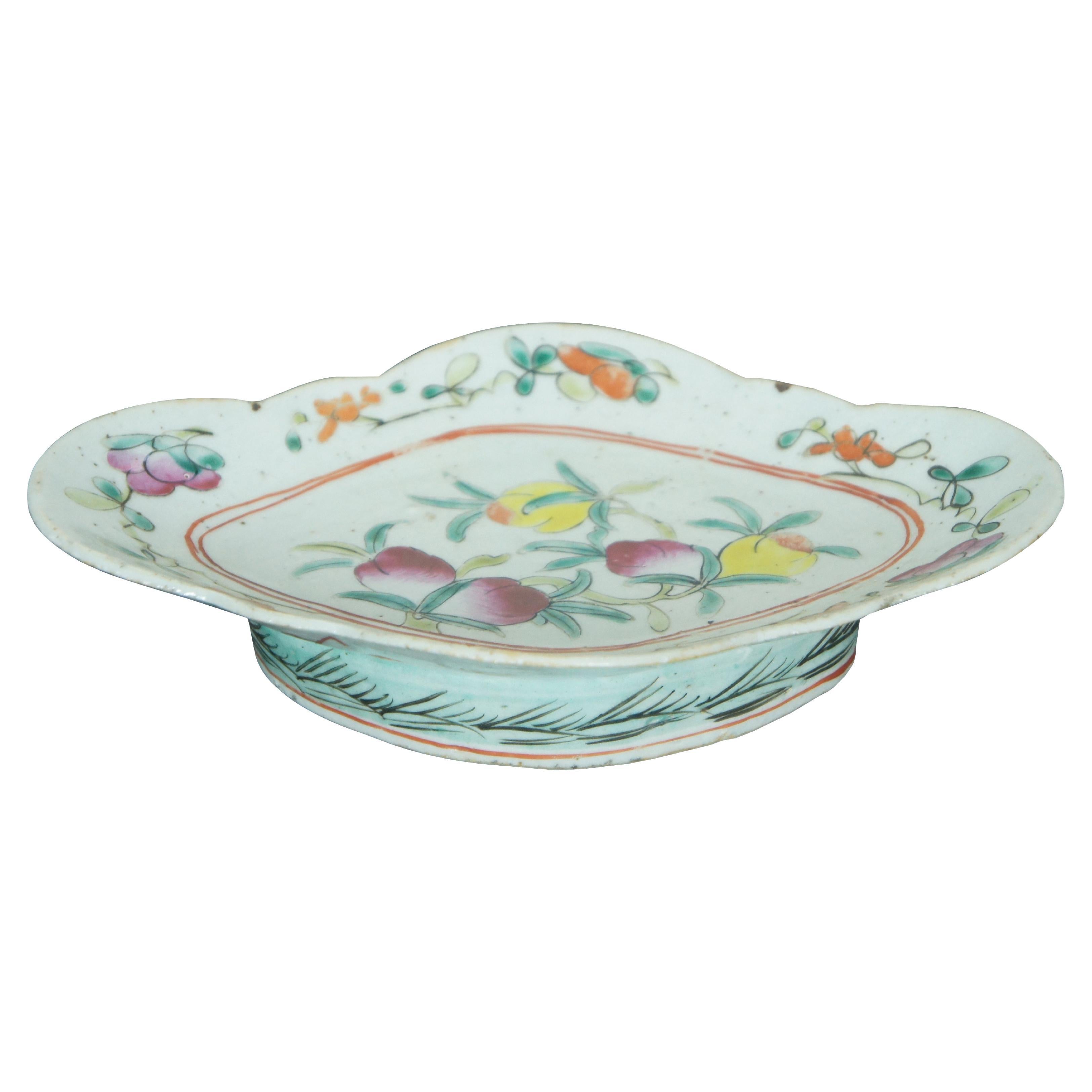 Antiquité chinoise Export Famille Rose Footed Floral Polychrome Chop Suey Bowl Dish en vente