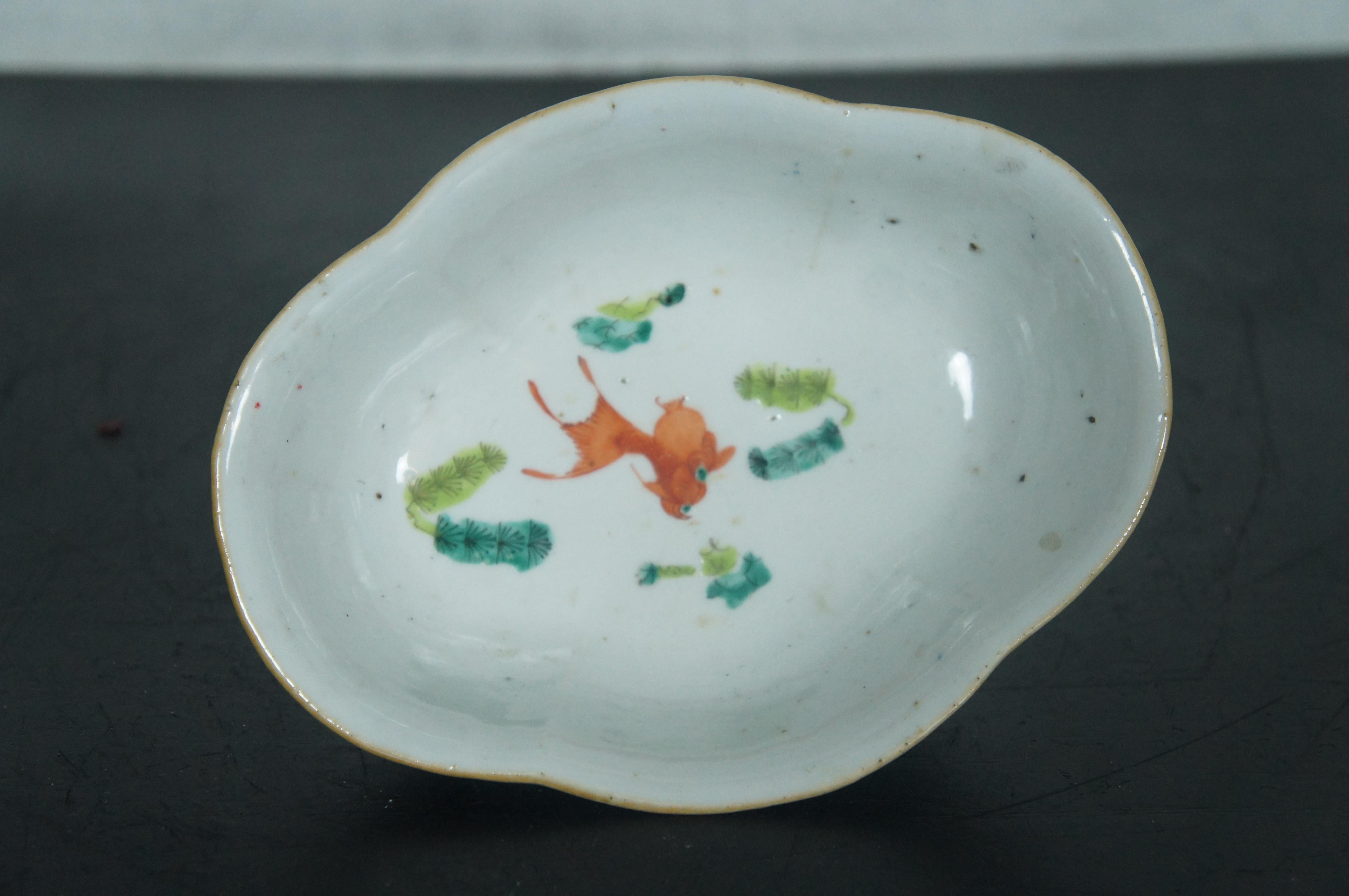 19th Century Antique Chinese Export Famille Rose Footed Rooster & Hen Bowl Chop Suey 7.5