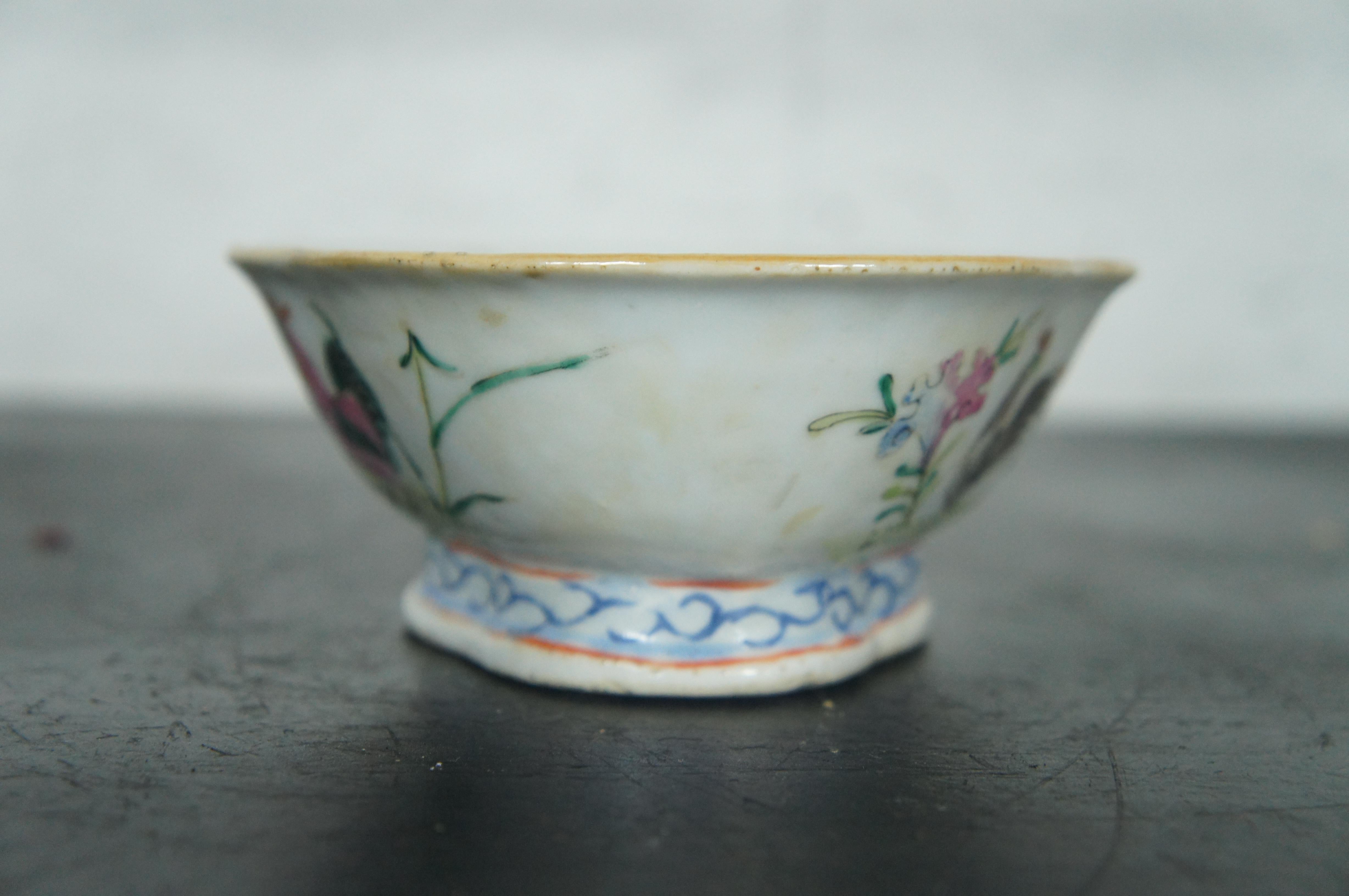 Antique Chinese Export Famille Rose Footed Rooster & Hen Bowl Chop Suey 7.5