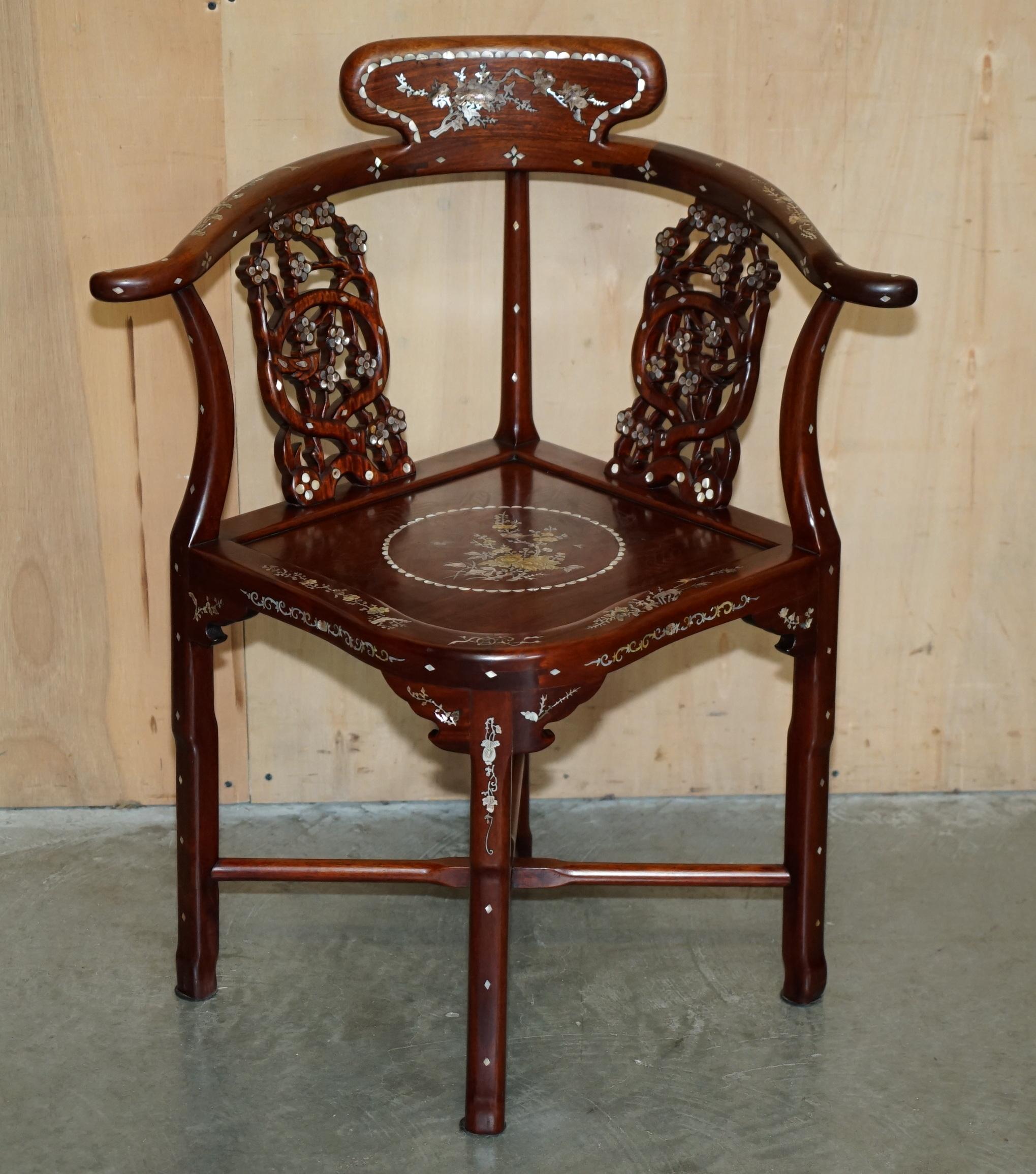 ANTIQUE CHINESE EXPORT HARDWOOD  MOTHER OF PEARL CIRCA 1920's TABLE & CHAIRS SET en venta 2