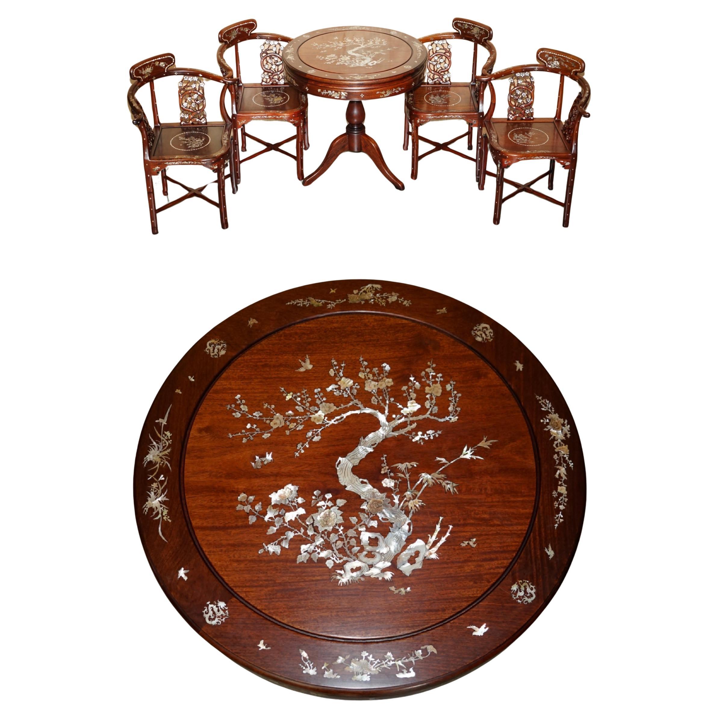 ANTIQUE CHINESE EXPORT HARDWOOD  MOTHER OF PEARL CIRCA 1920's TABLE & CHAIRS SET en venta