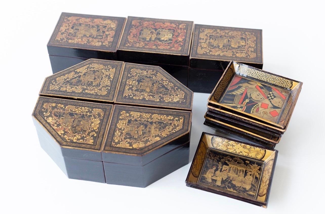 Chinois Ancienne boîte à jeux en laque d'exportation chinoise en vente