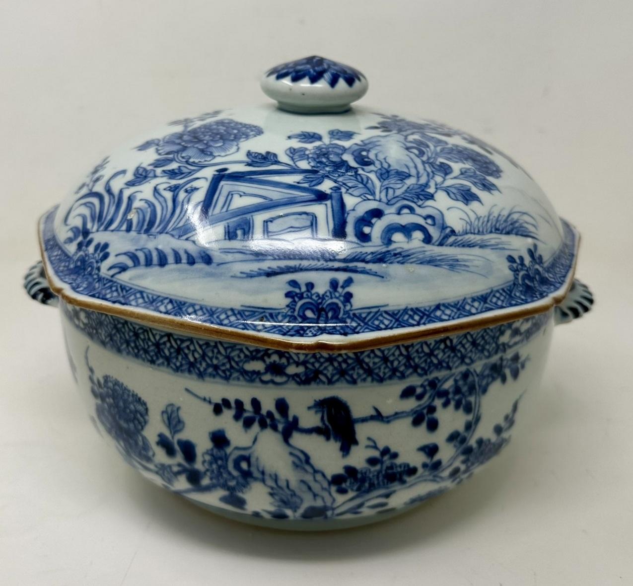 Qing Antique Chinese Export Porcelain Blue White Chien Lung Soup Tureen Centerpiece For Sale