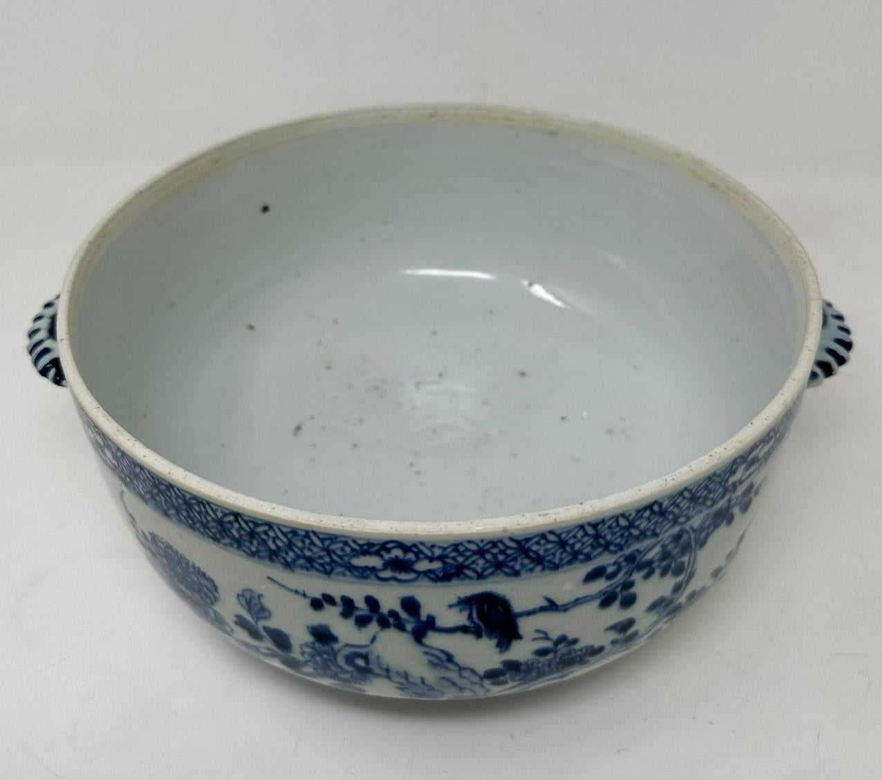 Antique Chinese Export Porcelain Blue White Chien Lung Soup Tureen Centerpiece For Sale 3