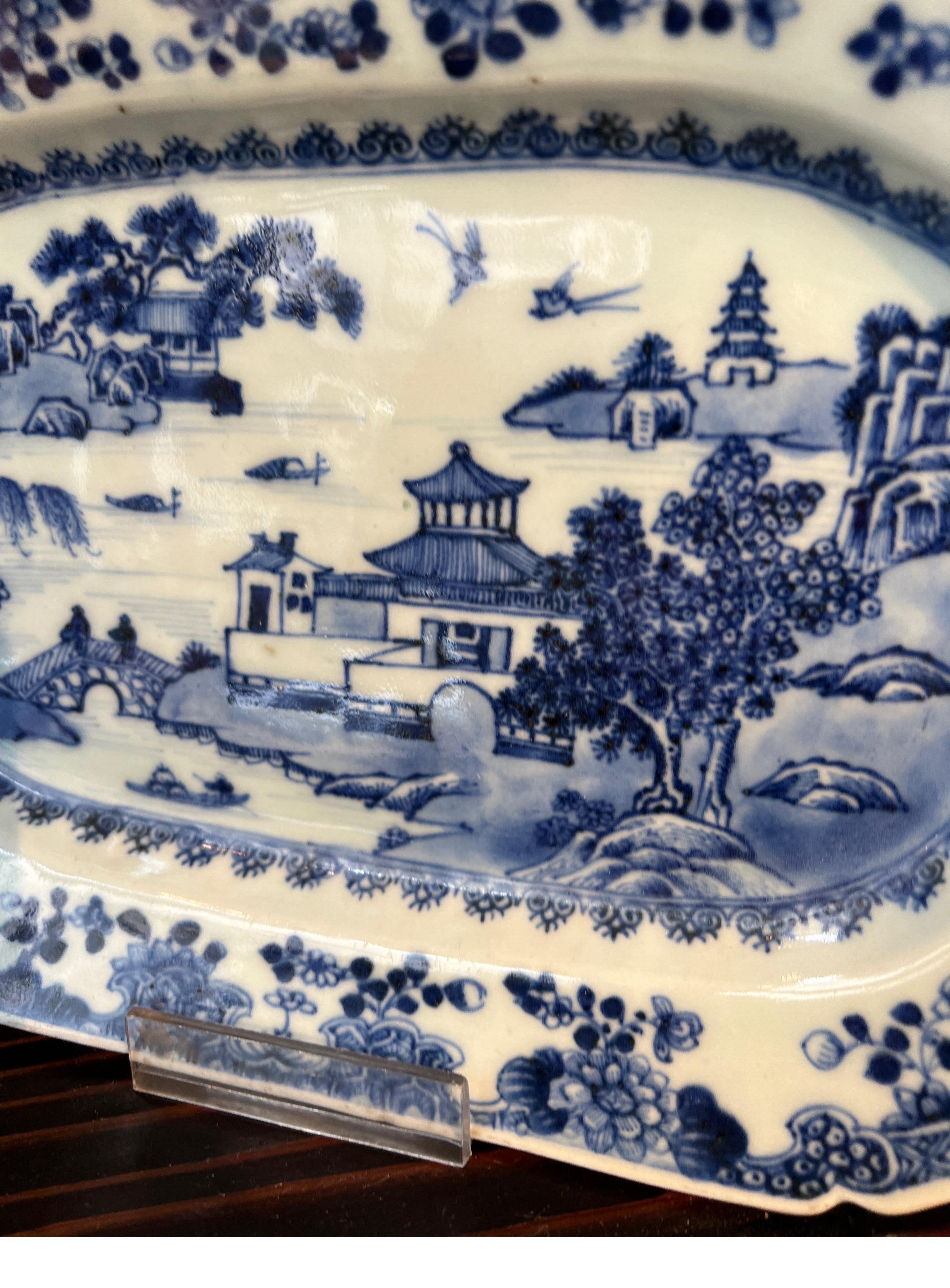 Antique Chinese Export Porcelain Blue White Platter  Qianlong Period 1760-70 6
