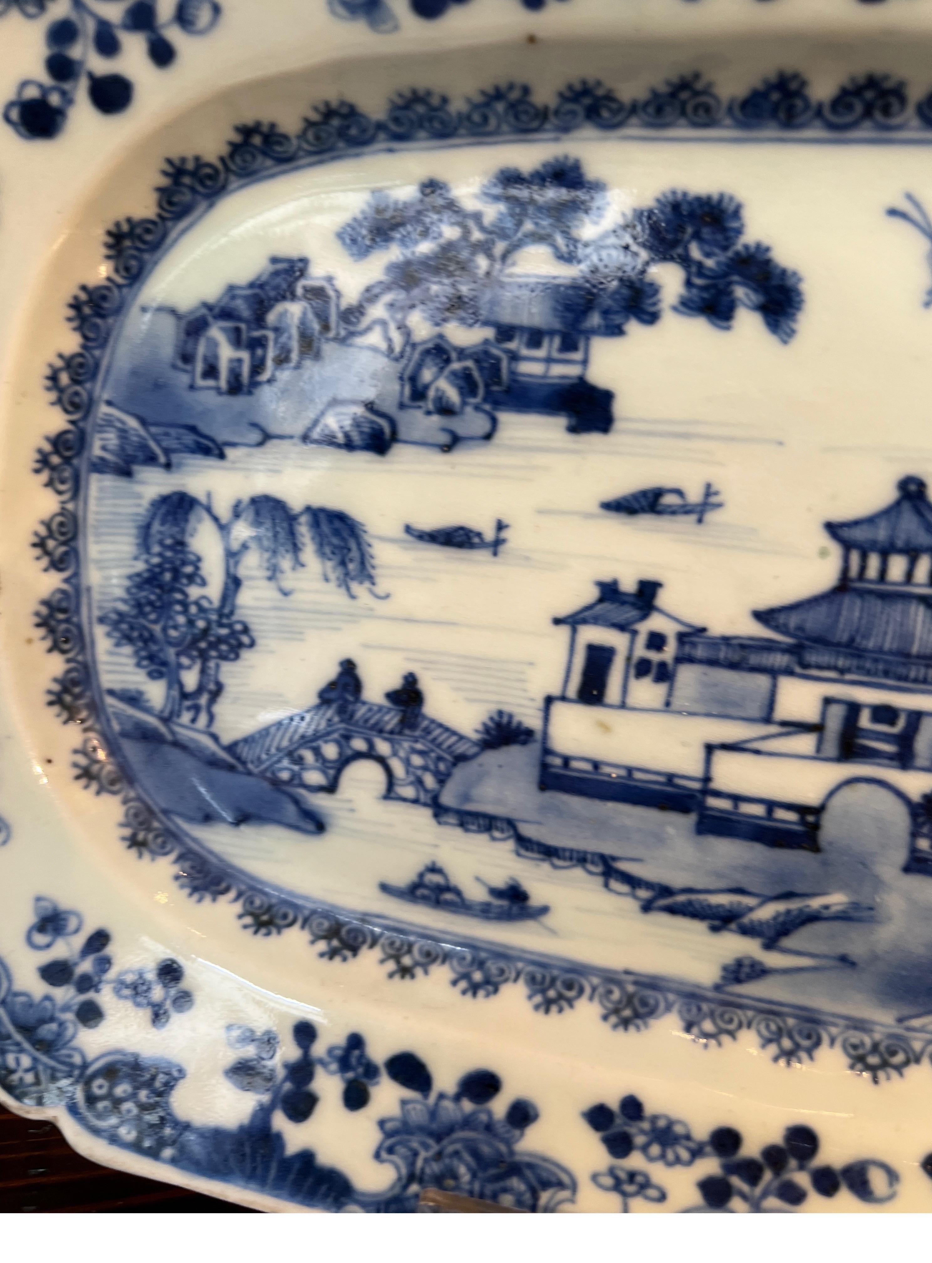 Antique Chinese Export Porcelain Blue White Platter  Qianlong Period 1760-70 1