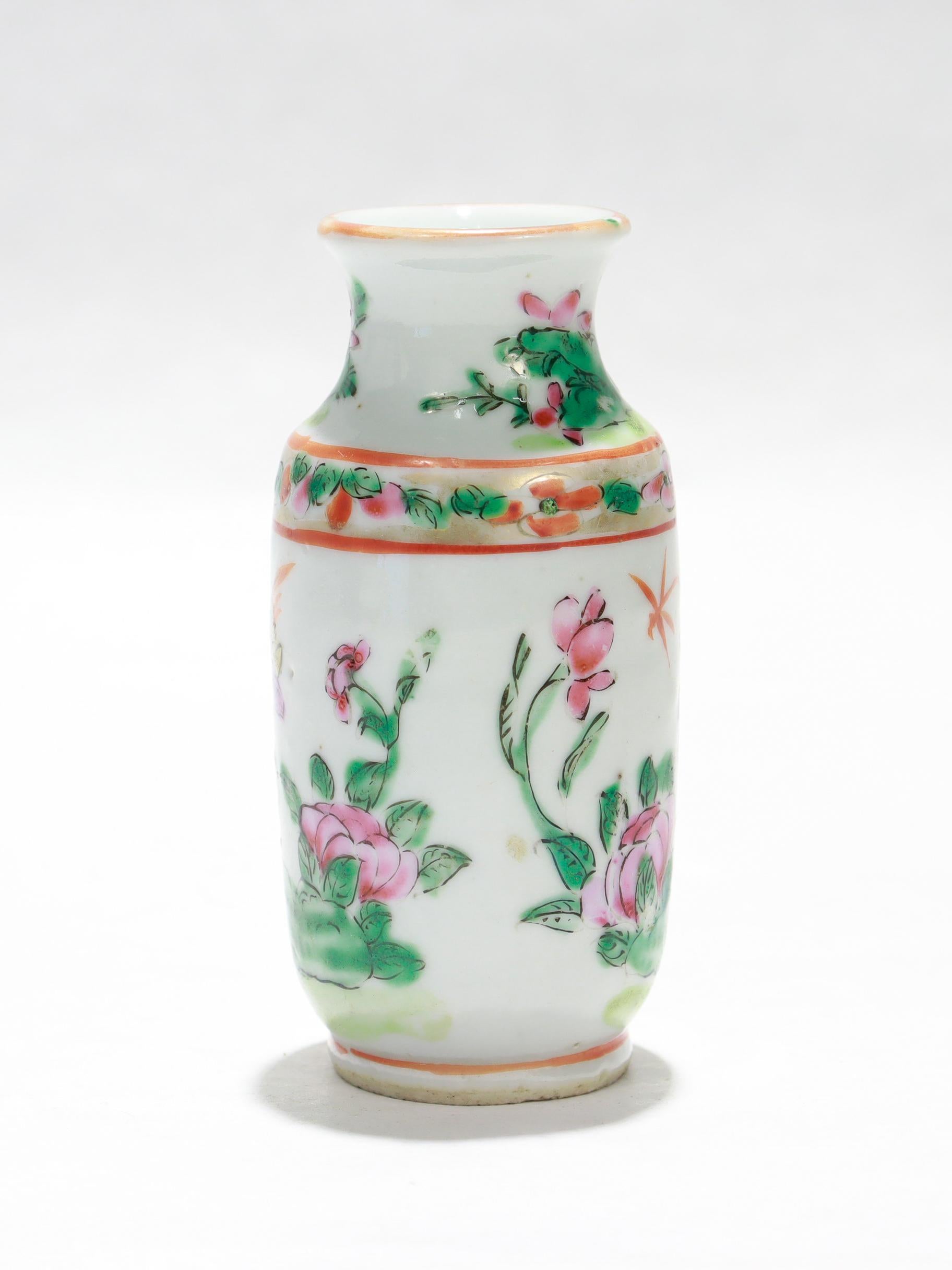 19th Century Antique Chinese Export Porcelain Famille Rose Bud Vase or Miniature Cabinet Vase For Sale