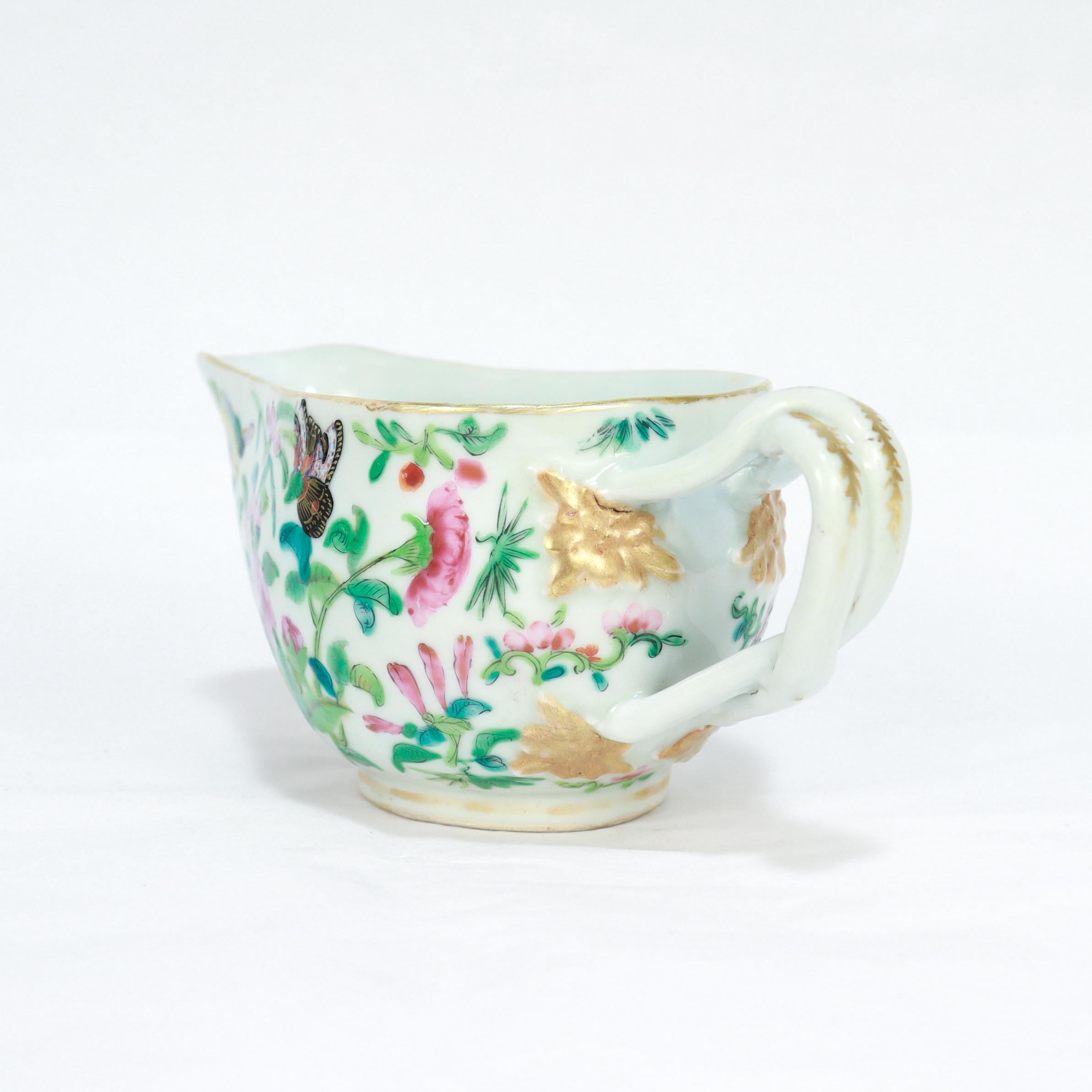 Antique Chinese Export Porcelain Gilt Famille Rose Gravy or Sauce Boat In Good Condition For Sale In Philadelphia, PA