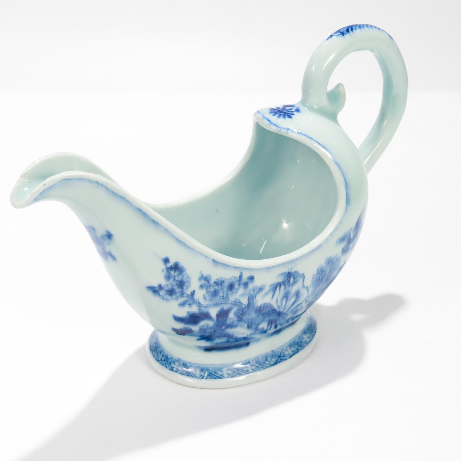 Antique Chinese Export Porcelain Gravy or Sauce Boat with Phoenixes For Sale 6