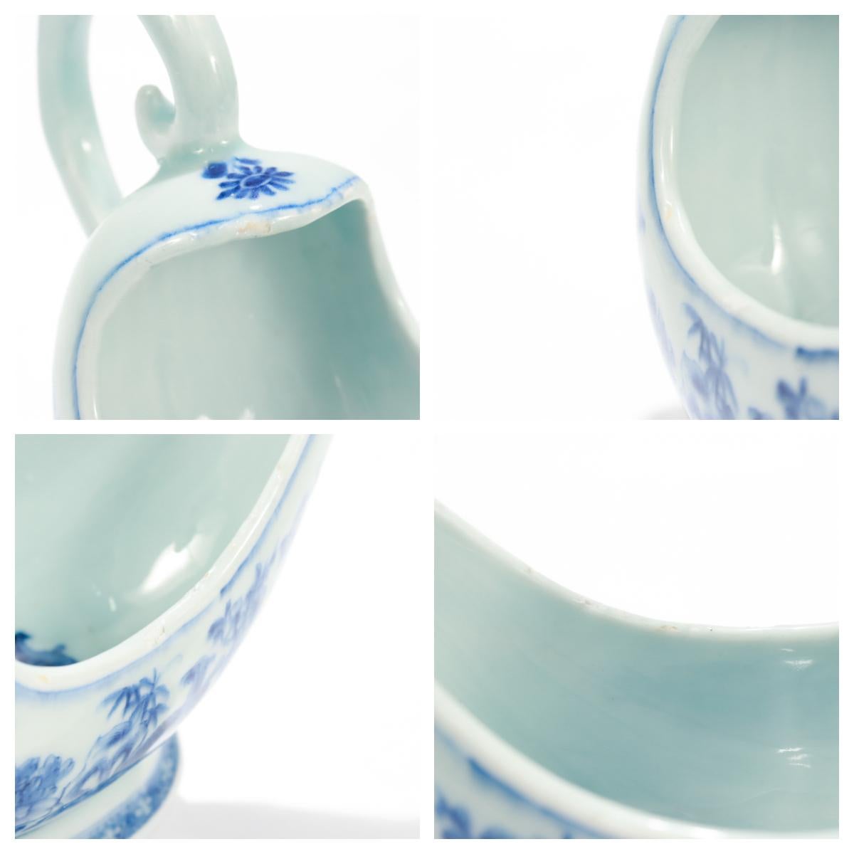 Antique Chinese Export Porcelain Gravy or Sauce Boat with Phoenixes For Sale 16