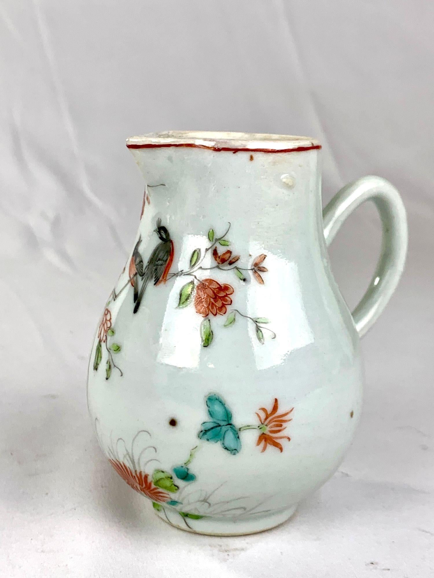 XVIIIe siècle Ancien pichet en porcelaine d'exportation chinoise peint à la main Circa 1770 en vente