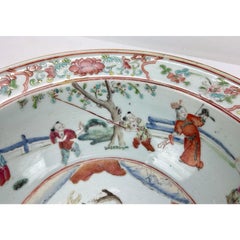 Lavabo ancien de style « Famille Rose » de la dynastie Qing, destiné à l'exportation vers la Chine