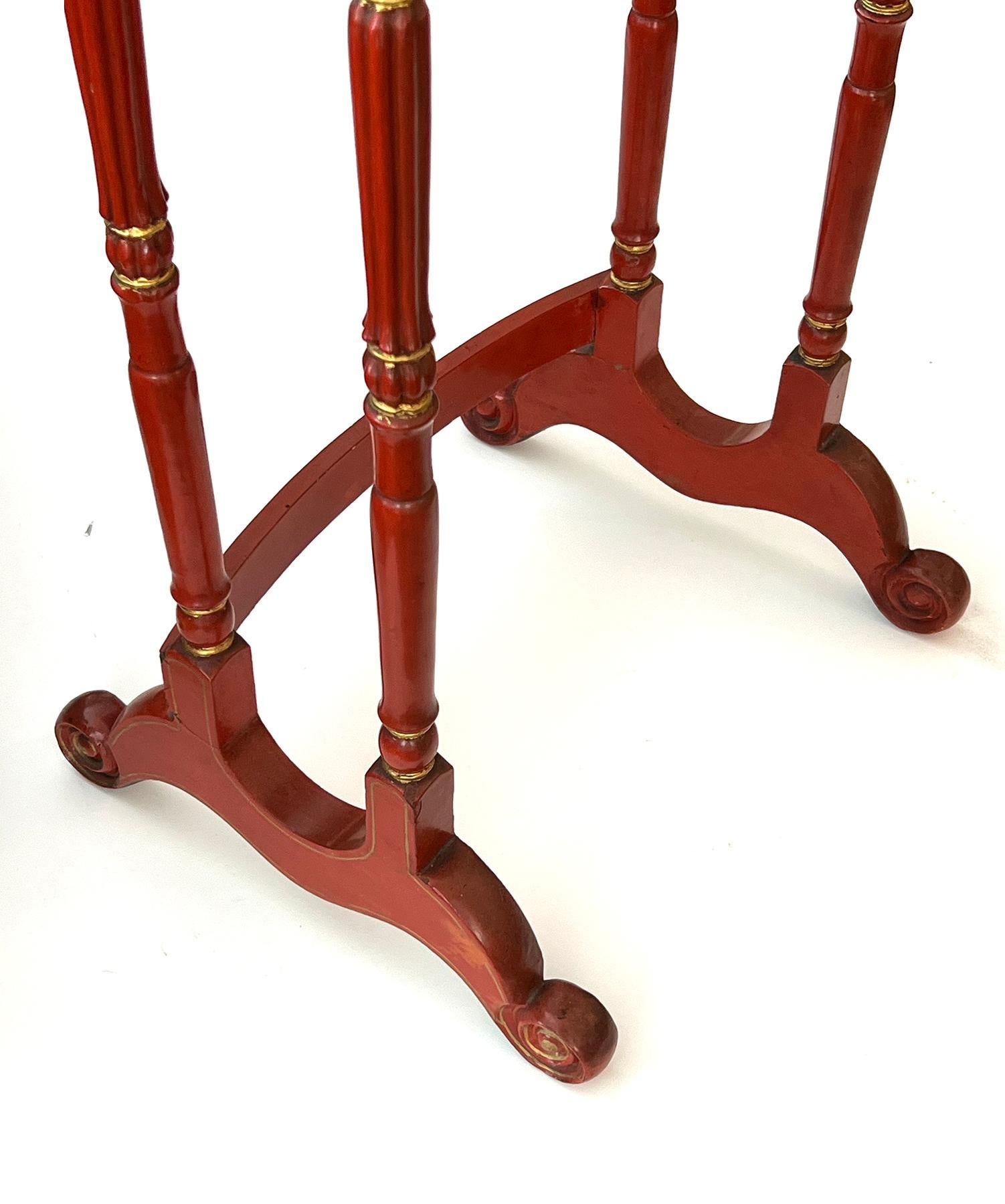 Antique Chinese Export Red & Gilt Lacquer Quartetto Nesting Tables For Sale 5