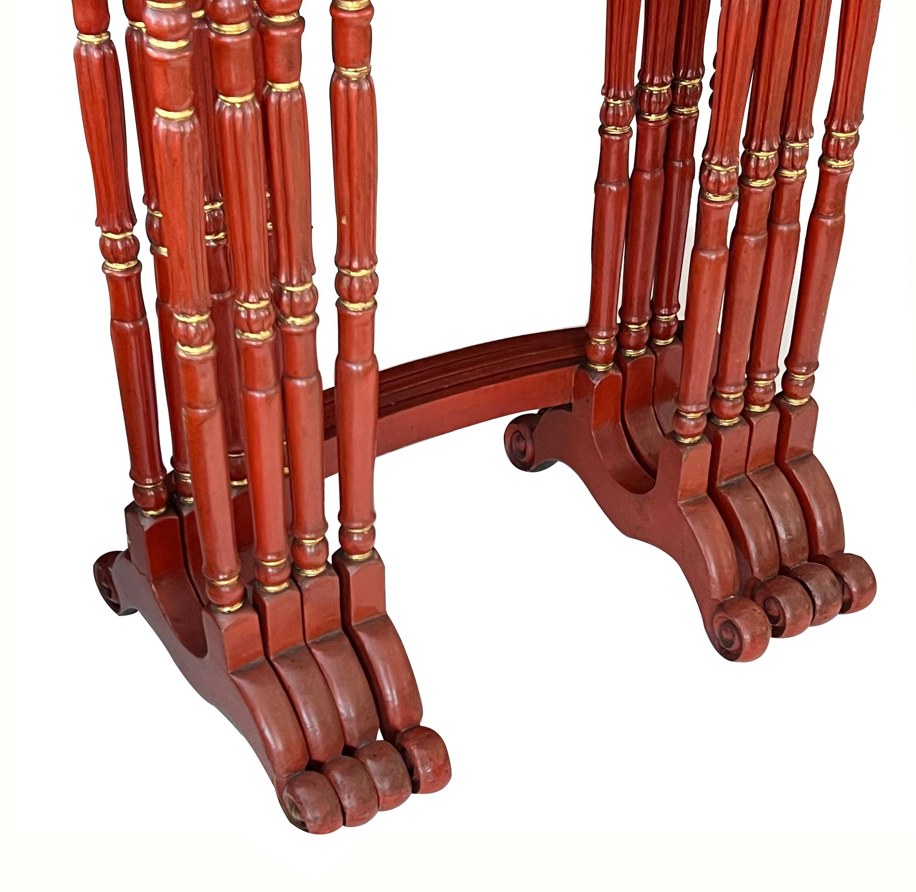 Antique Chinese Export Red & Gilt Lacquer Quartetto Nesting Tables For Sale 3