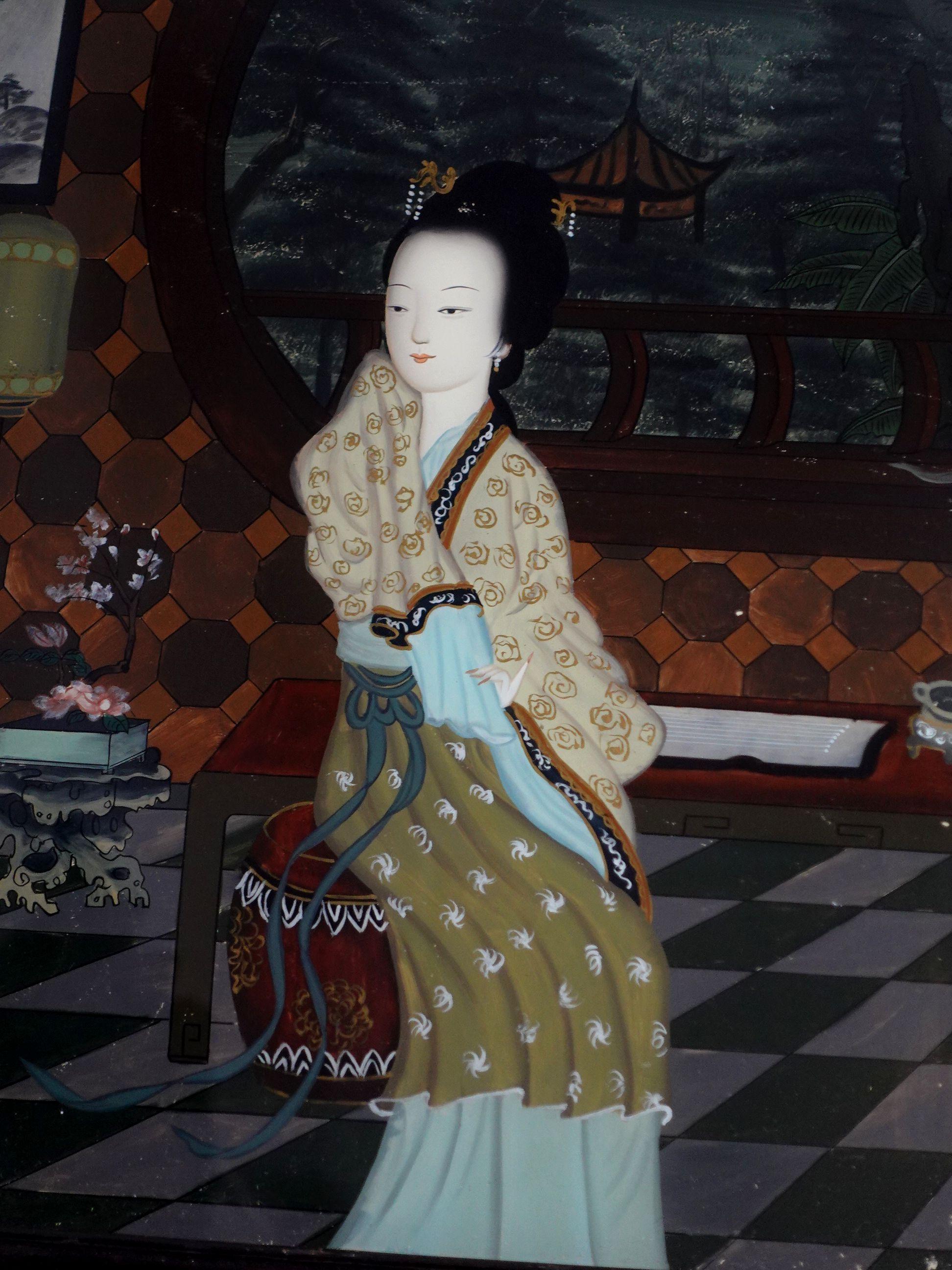 Hand-Painted Antique Chinese Export Reverse Painting on Glass-A Lady Seating in the Room For Sale