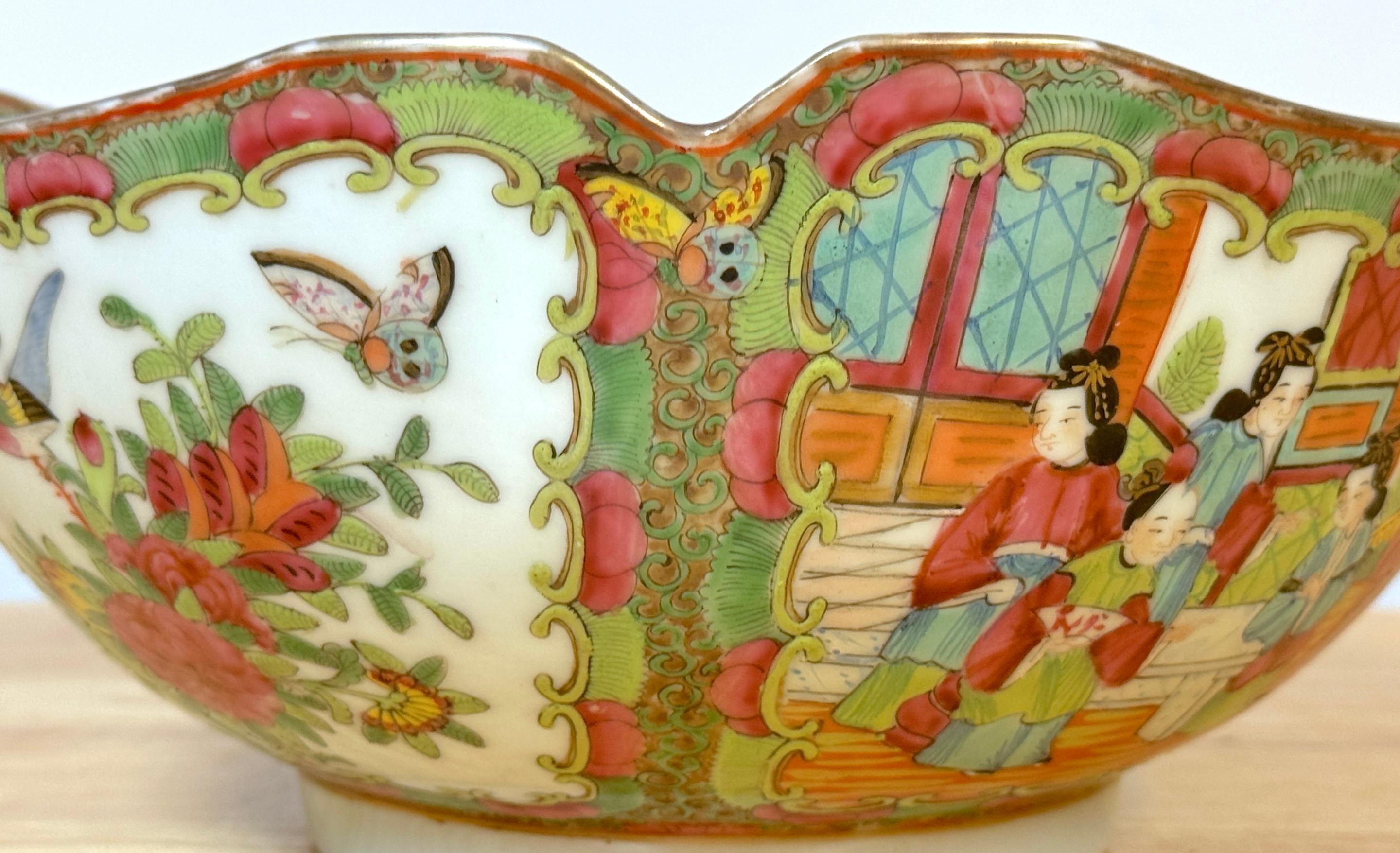 20th Century Antique Chinese Export Rose Medallion Cross Cut Corner Square Bowl For Sale