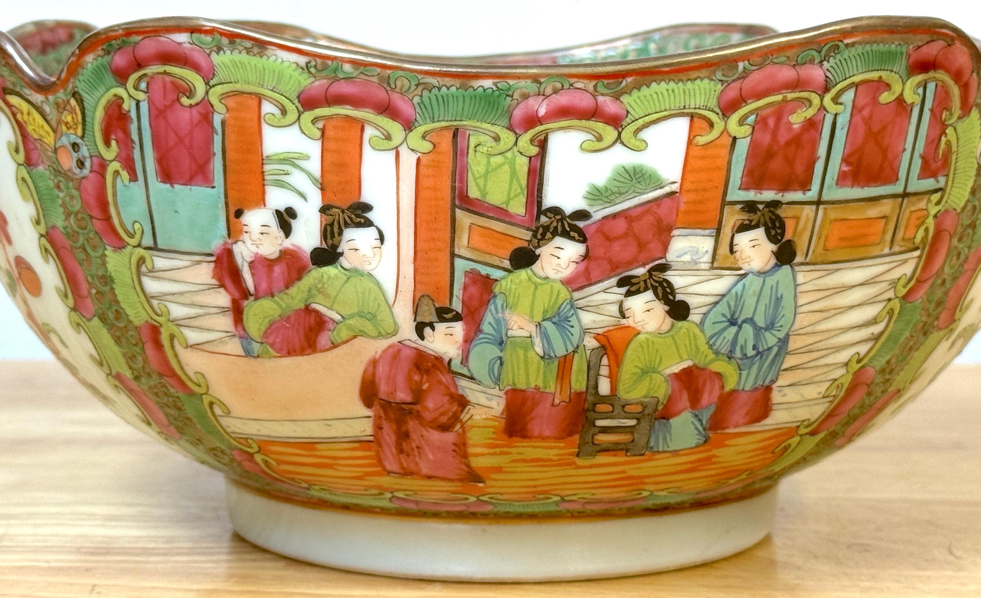 Antique Chinese Export Rose Medallion Cross Cut Corner Square Bowl For Sale 2
