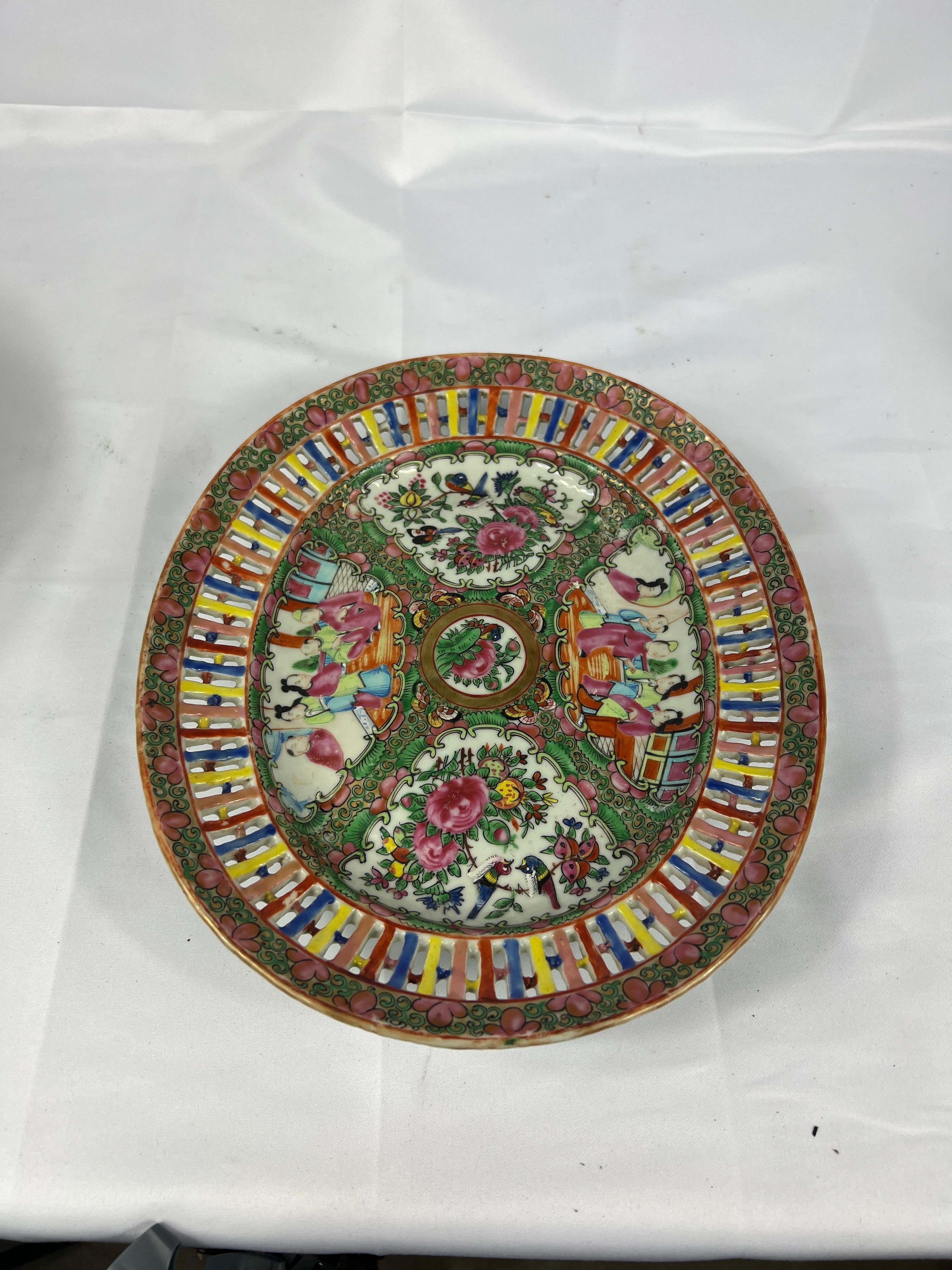 19th Century Antique Chinese Export Rose Medallion Pierced Fruit Basket and Undertray 19th C For Sale