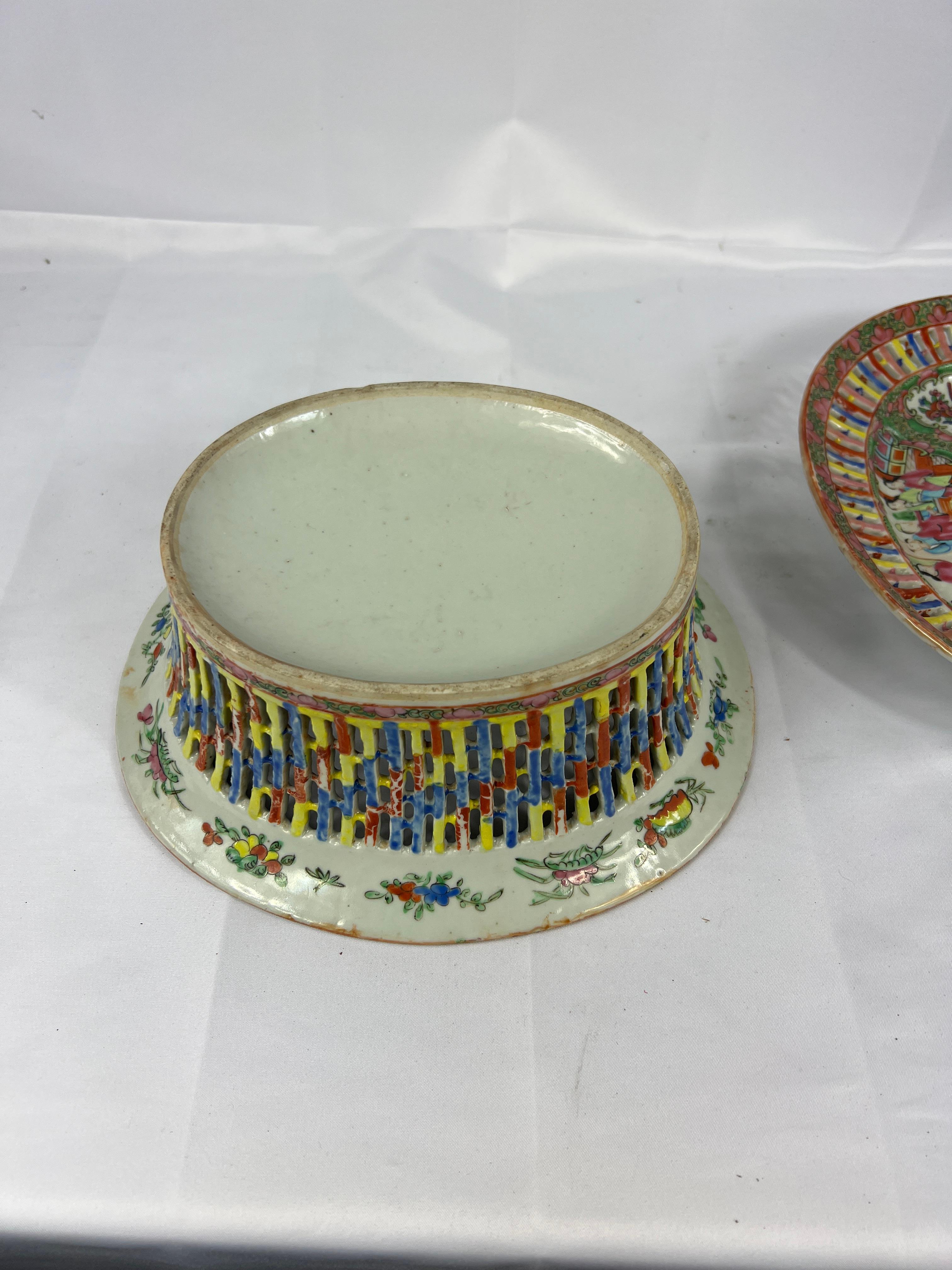 Antique Chinese Export Rose Medallion Pierced Fruit Basket and Undertray 19th C For Sale 2