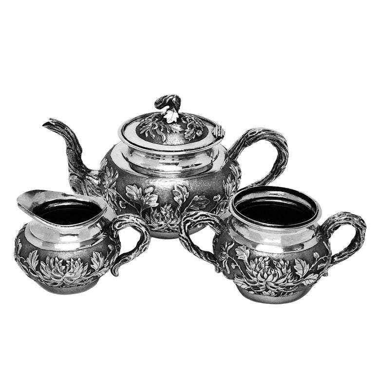 Antique Chinese Export Silver 3 piece Tea Set c. 1800 In Good Condition For Sale In London, GB