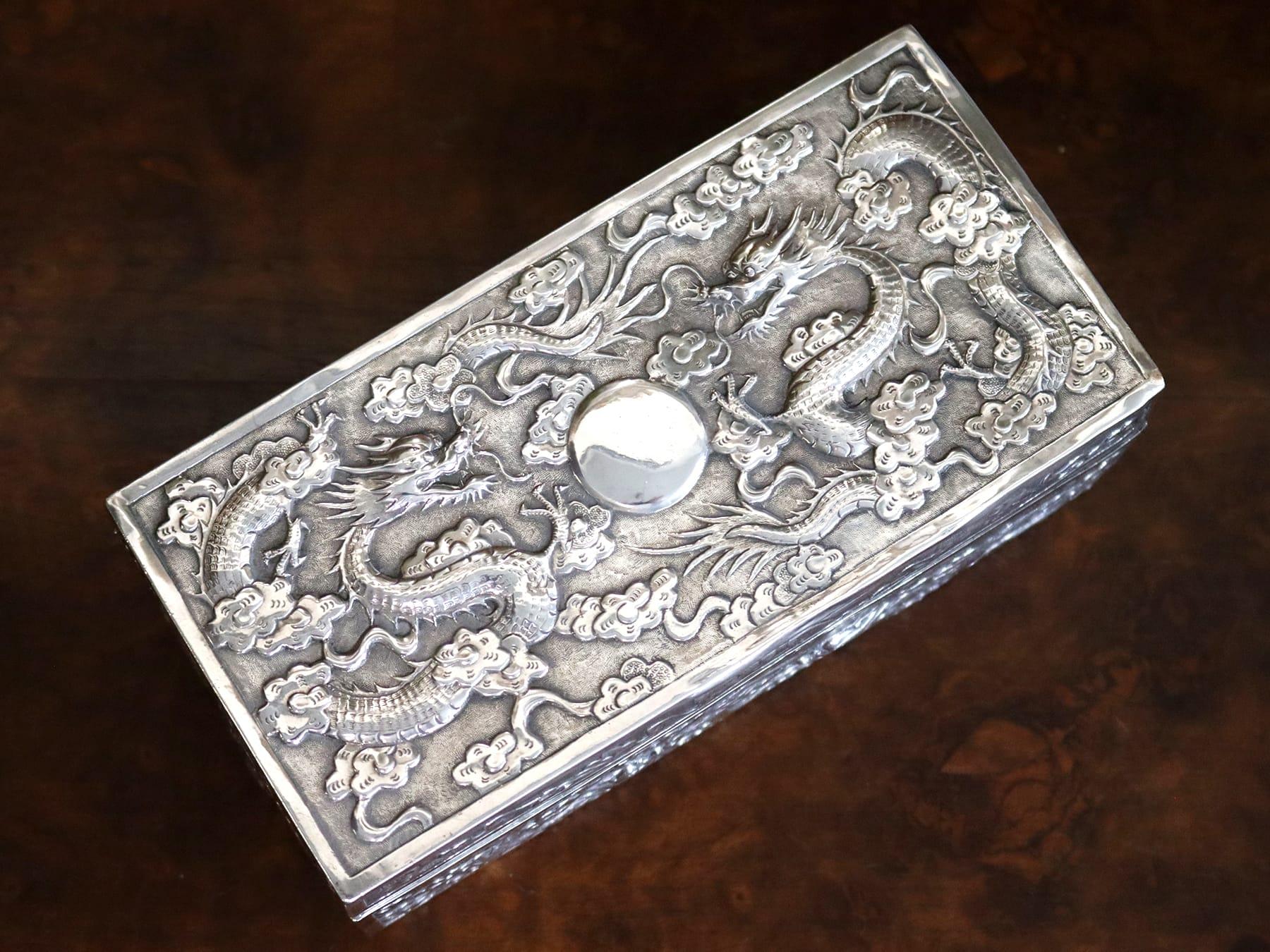 Antike chinesische Export Silber Box CIRCA 1880 (Chinesisch) im Angebot