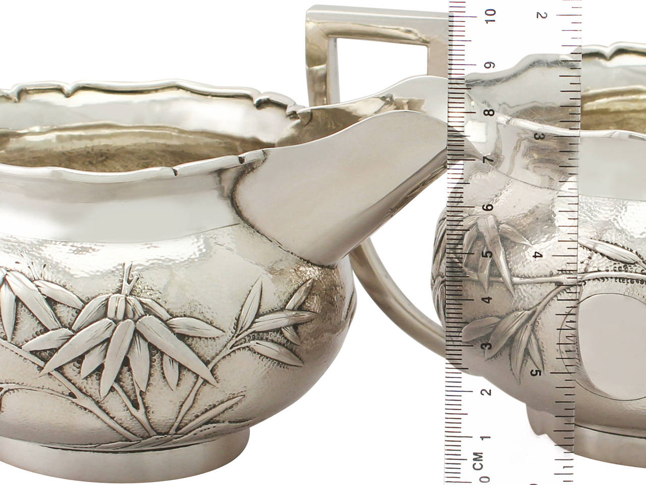 Early 20th Century 1900s Chinese Export Silver Cream Jug / Creamer and Sugar Bowl For Sale