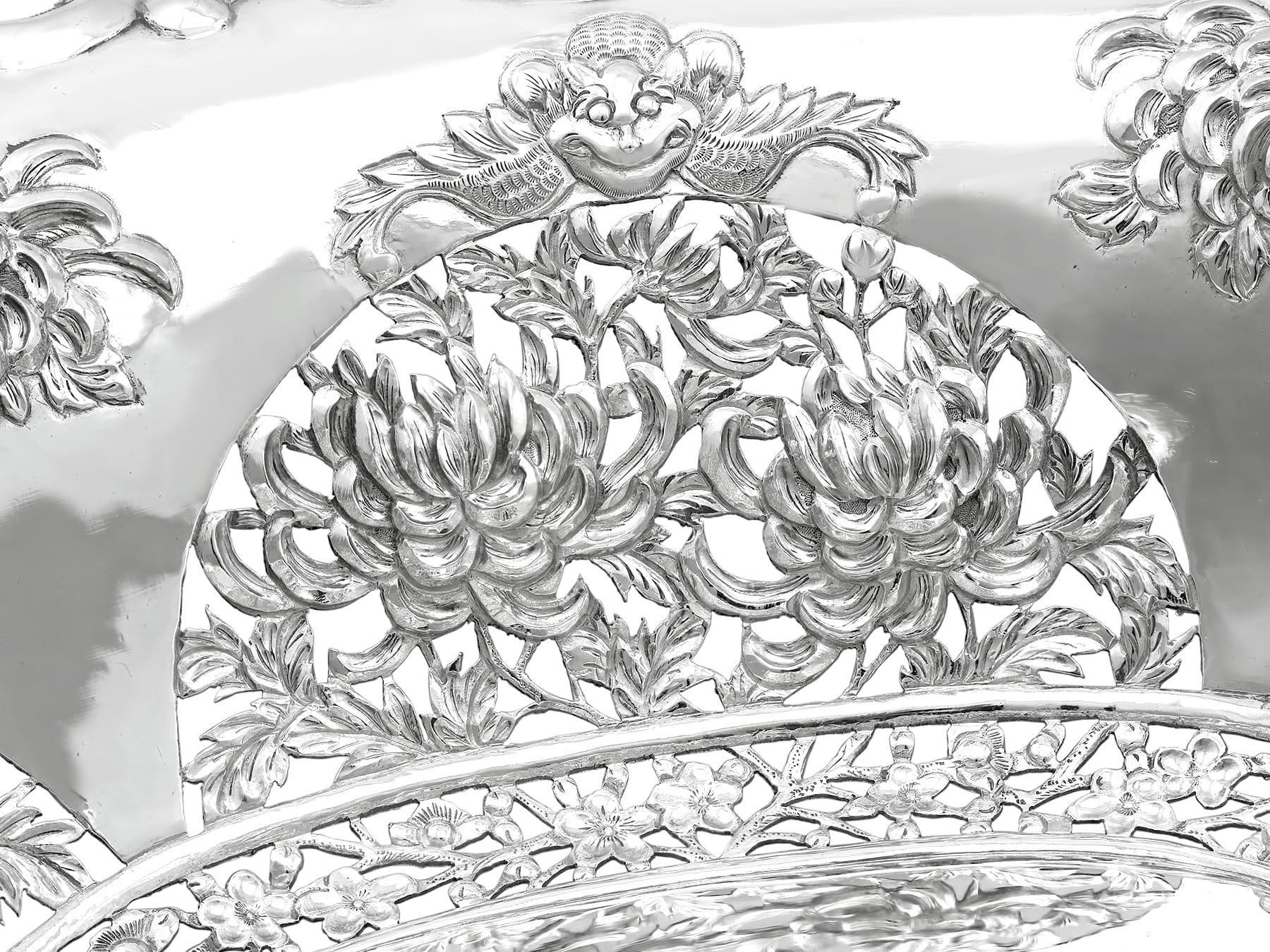 Antique Chinese Export Silver Dish Circa 1900 For Sale 7