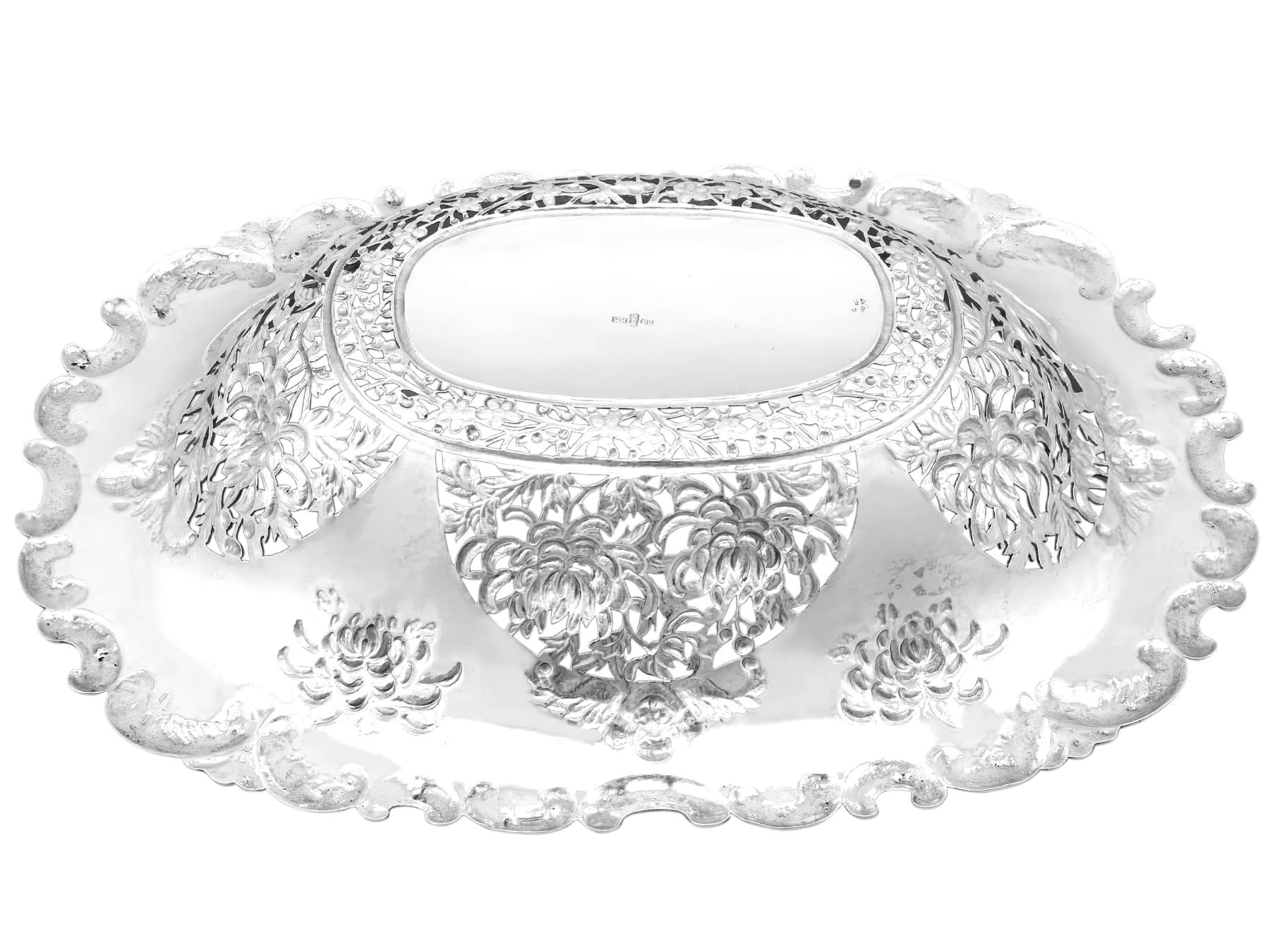 Antique Chinese Export Silver Dish Circa 1900 For Sale 10