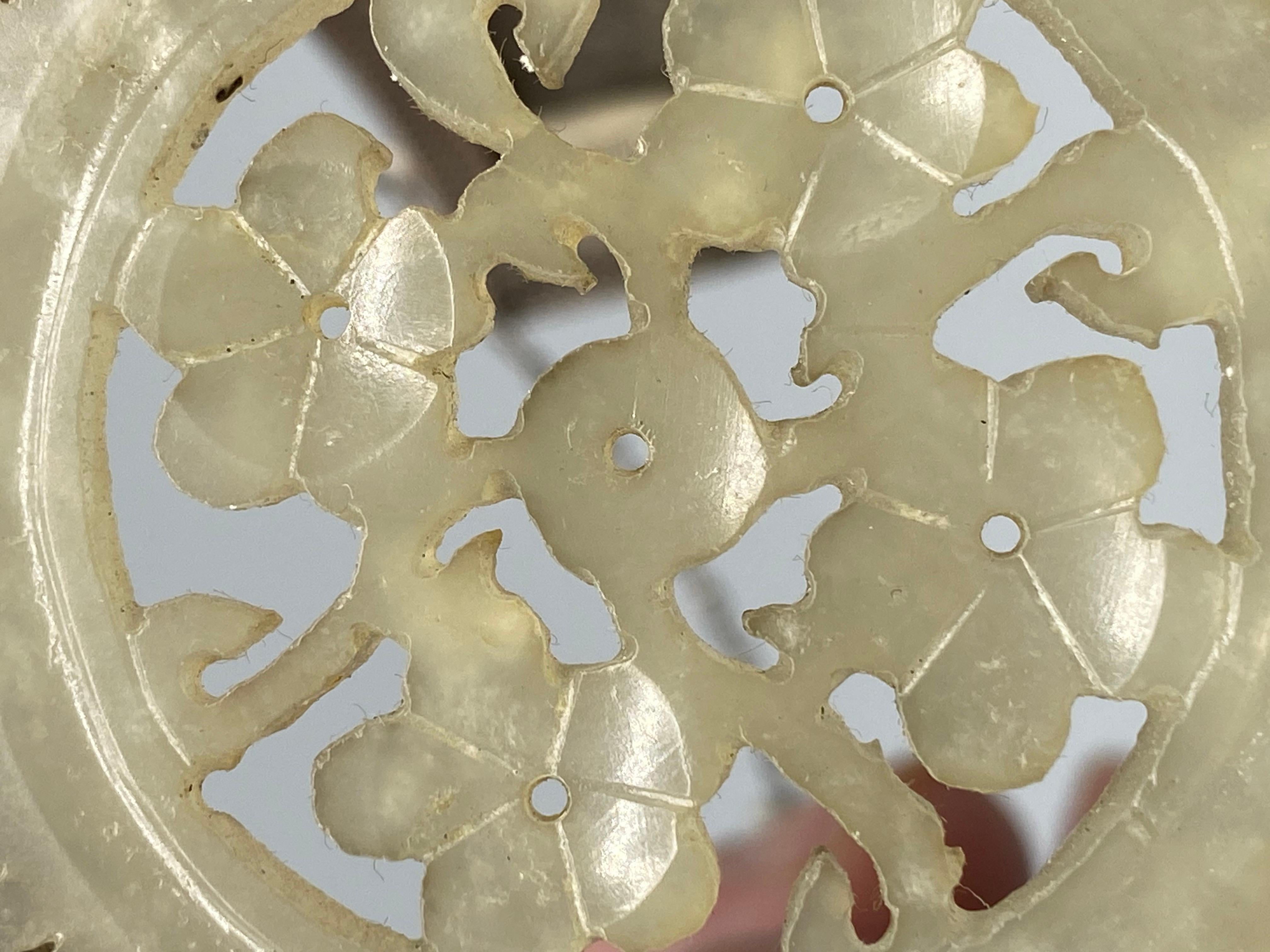 Antikes chinesisches Export-Armband aus Silber, Emaille und geschnitzter weißer Jade im Angebot 9