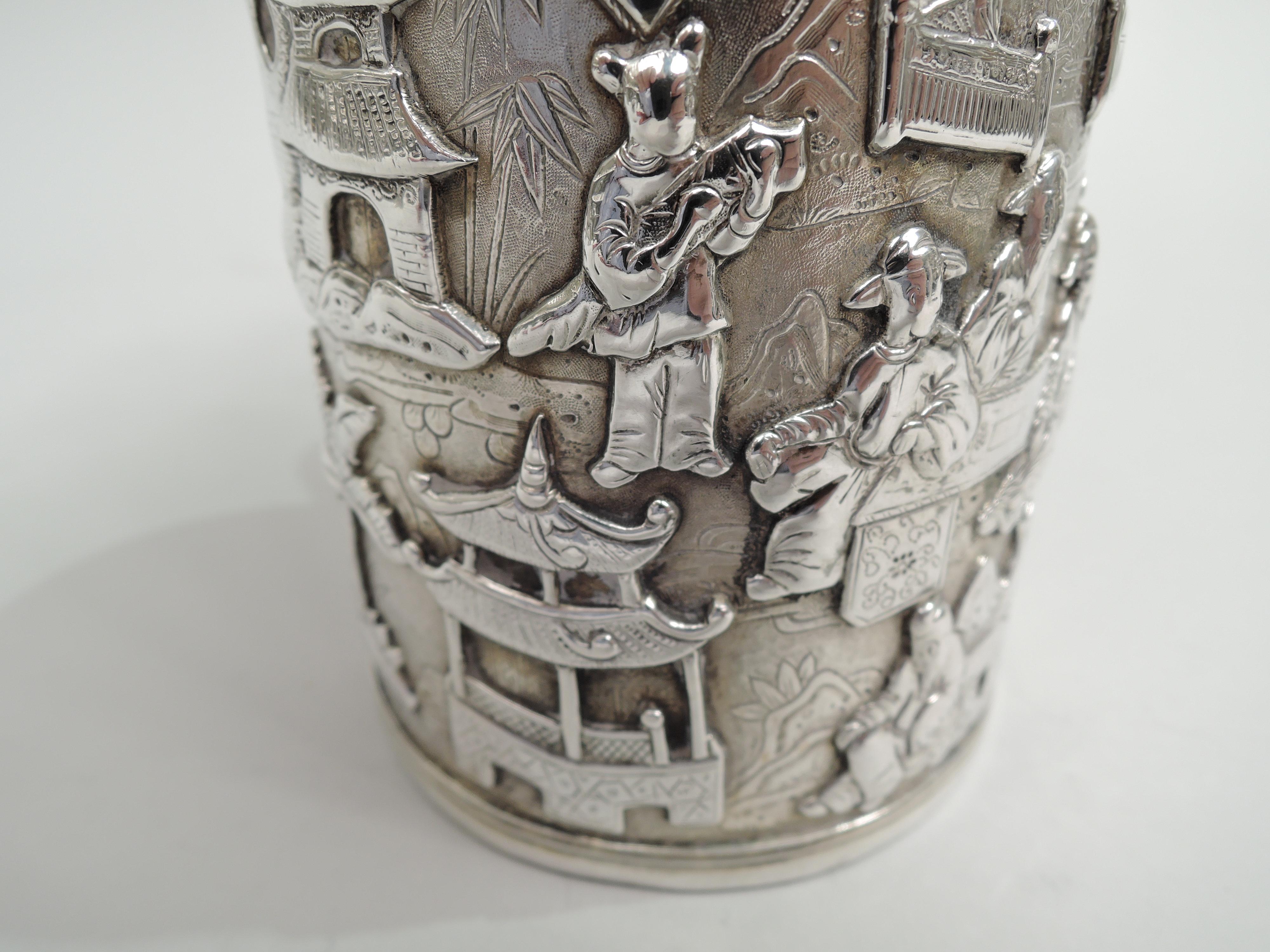 Antique Chinese Export Silver Mug with Dragon Handle For Sale 5