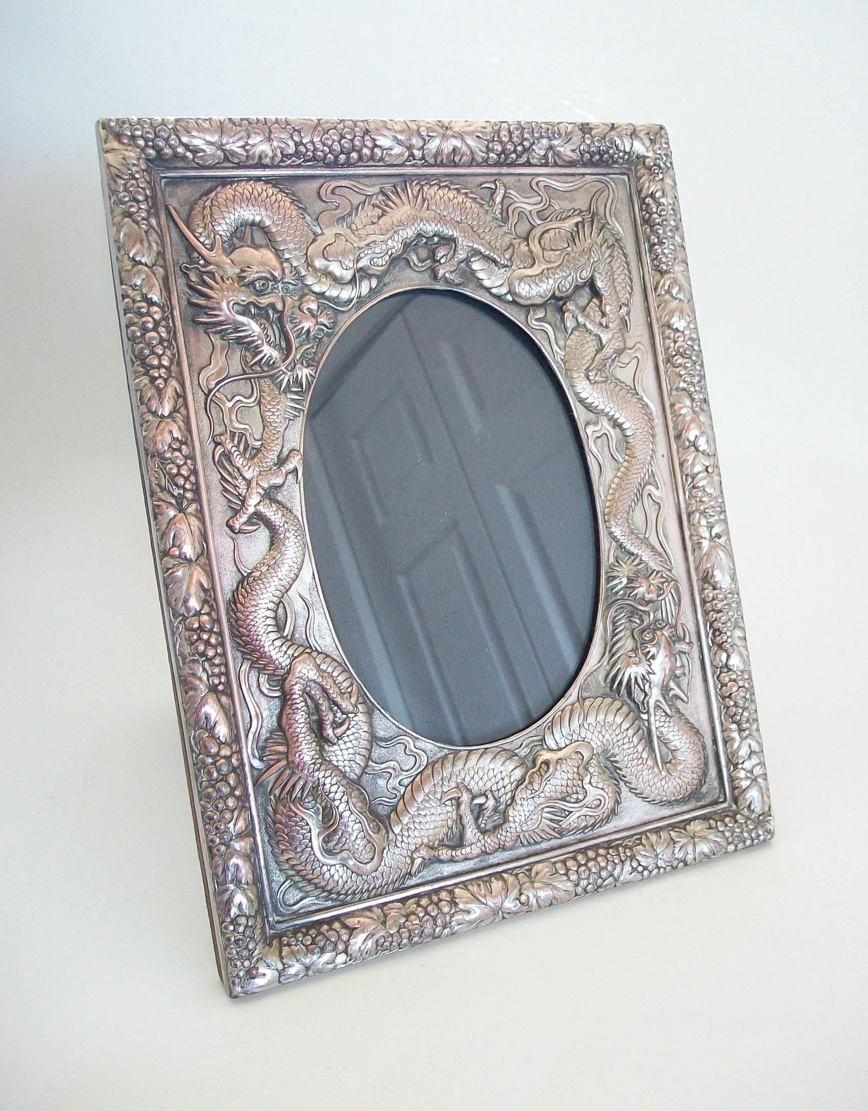 Antique Chinese Export Silver Repoussé Photo Frame, Early 20th Century 2
