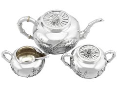 Antico servizio da tè in tre pezzi d'argento cinese da esportazione Circa 1890