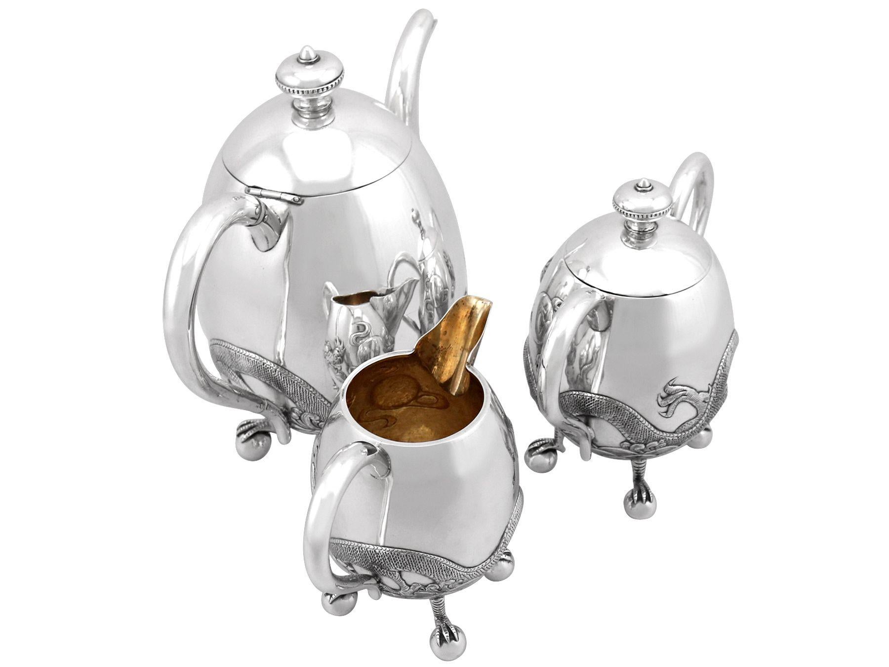 Antikes chinesisches dreiteiliges Teeservice aus Silber für den Export (Chinesischer Export) im Angebot