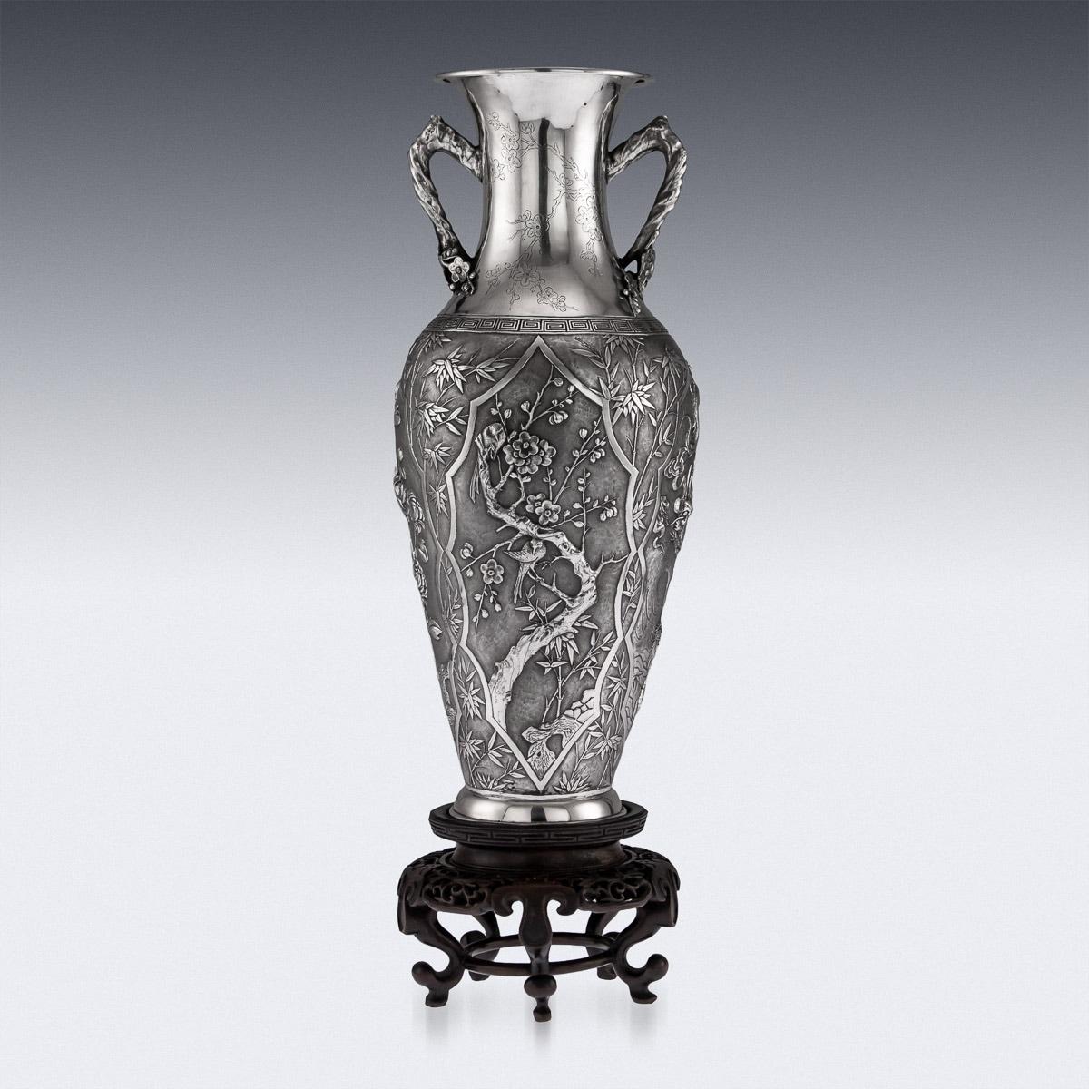 Antique Chinese Export Solid Silver Massive Vase, Cum Wo, circa 1890 In Good Condition In Royal Tunbridge Wells, Kent