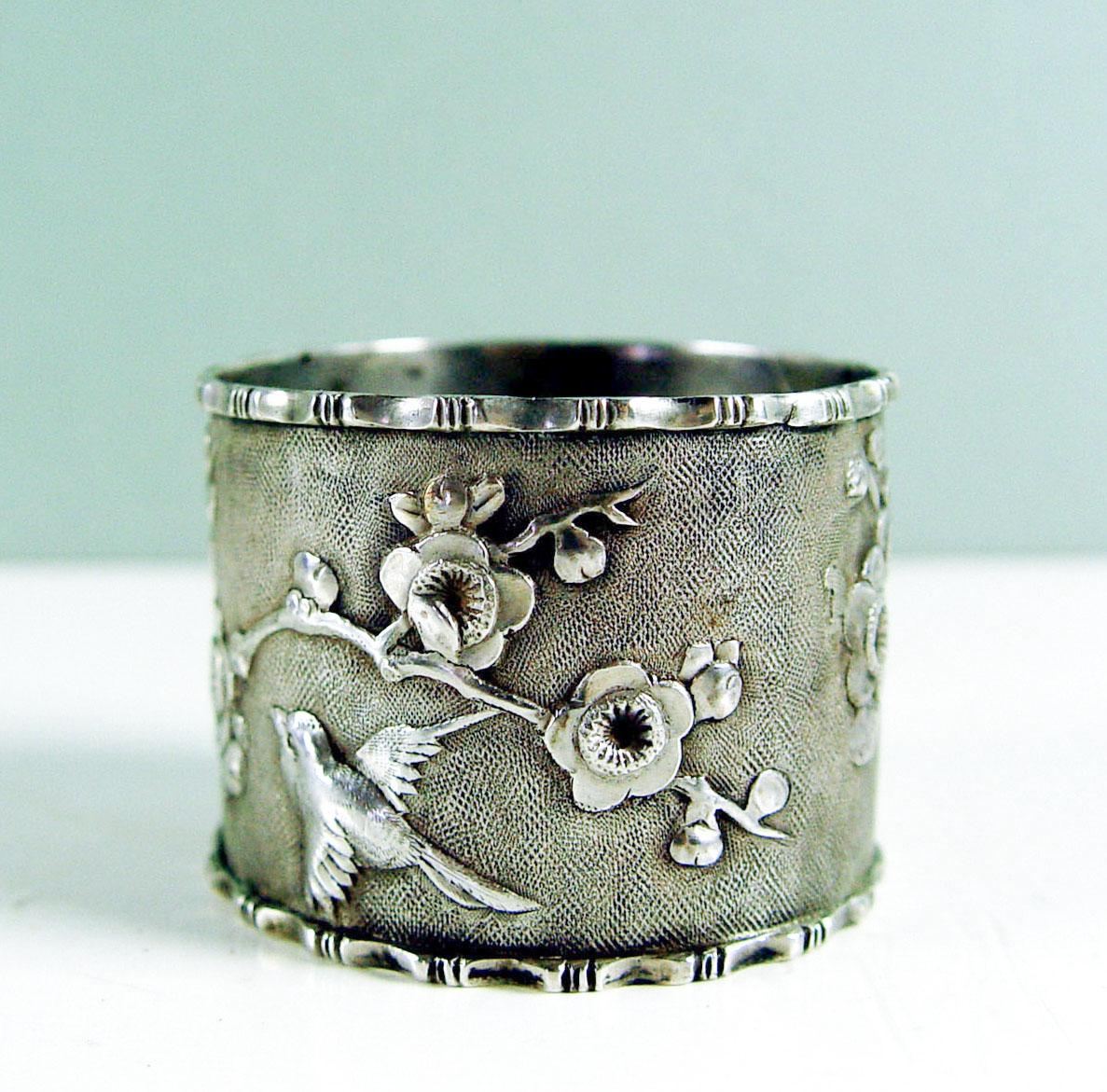 Antique Chinese Export Sterling Silver Napkin Ring In Good Condition For Sale In Seguin, TX