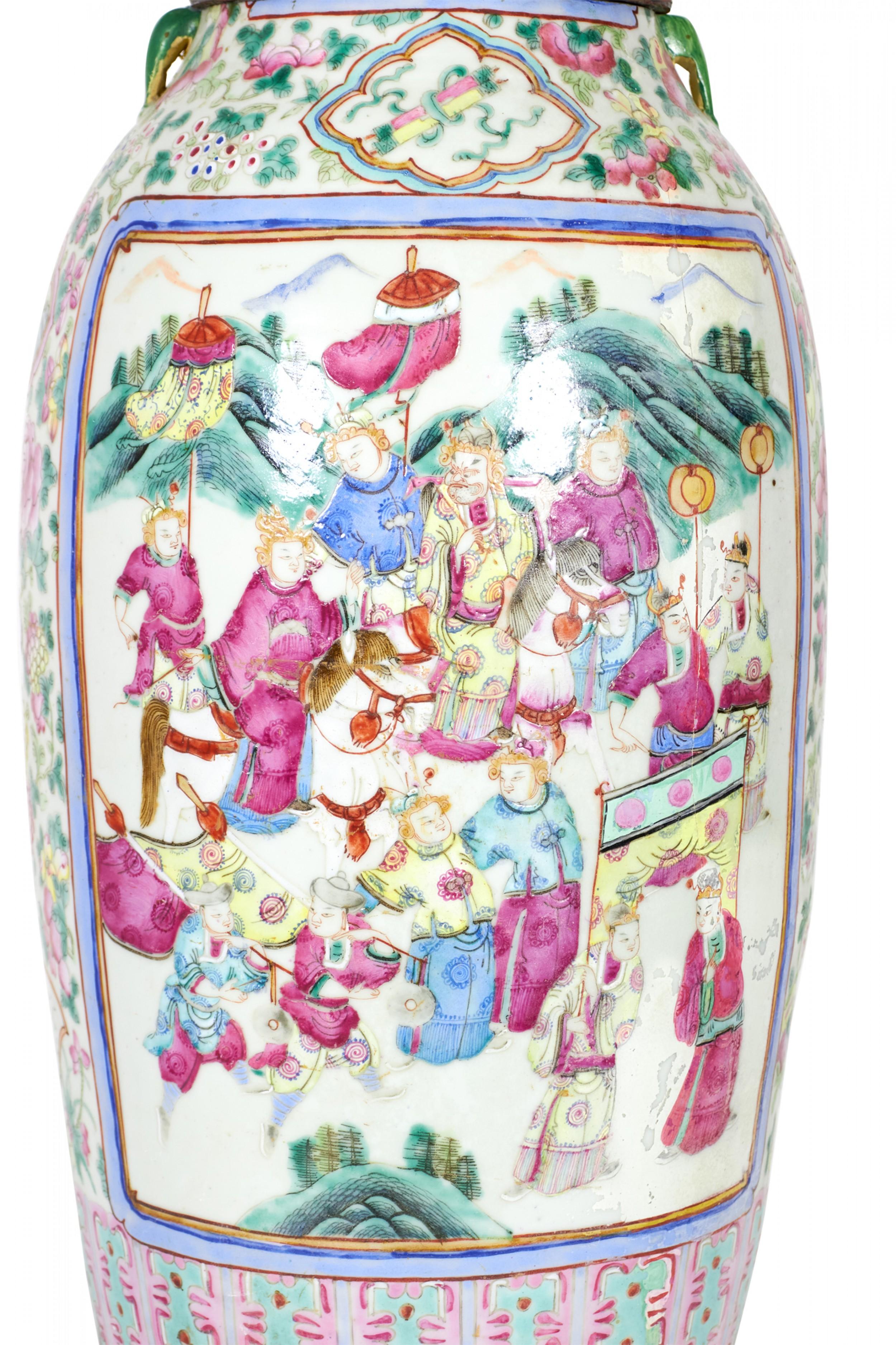 Antike chinesische Famille-Rose-Tischlampe aus mehrfarbigem Porzellan, Famille-Vase (18. Jahrhundert und früher) im Angebot