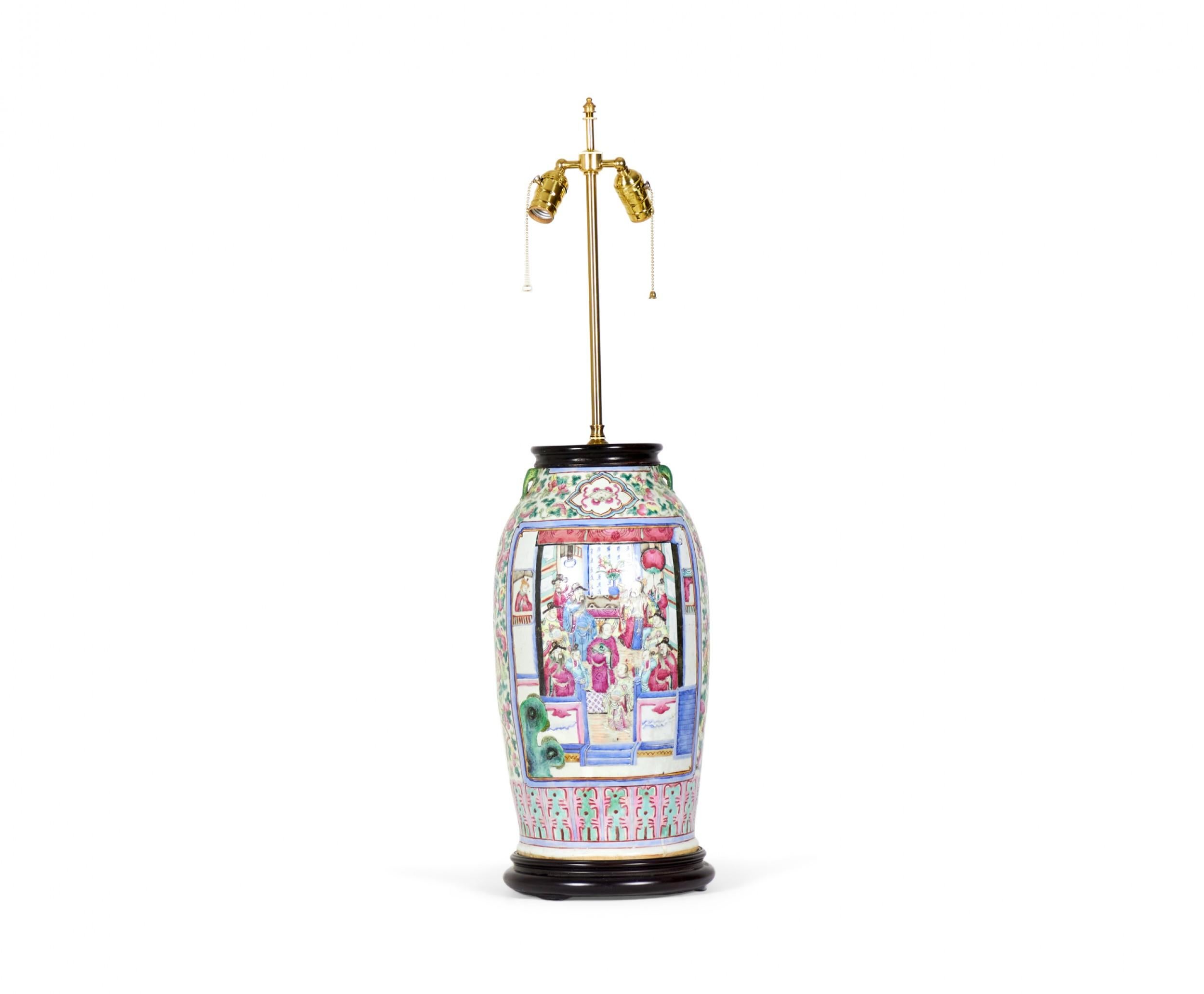 Antike chinesische Famille-Rose-Tischlampe aus mehrfarbigem Porzellan, Famille-Vase im Angebot 1