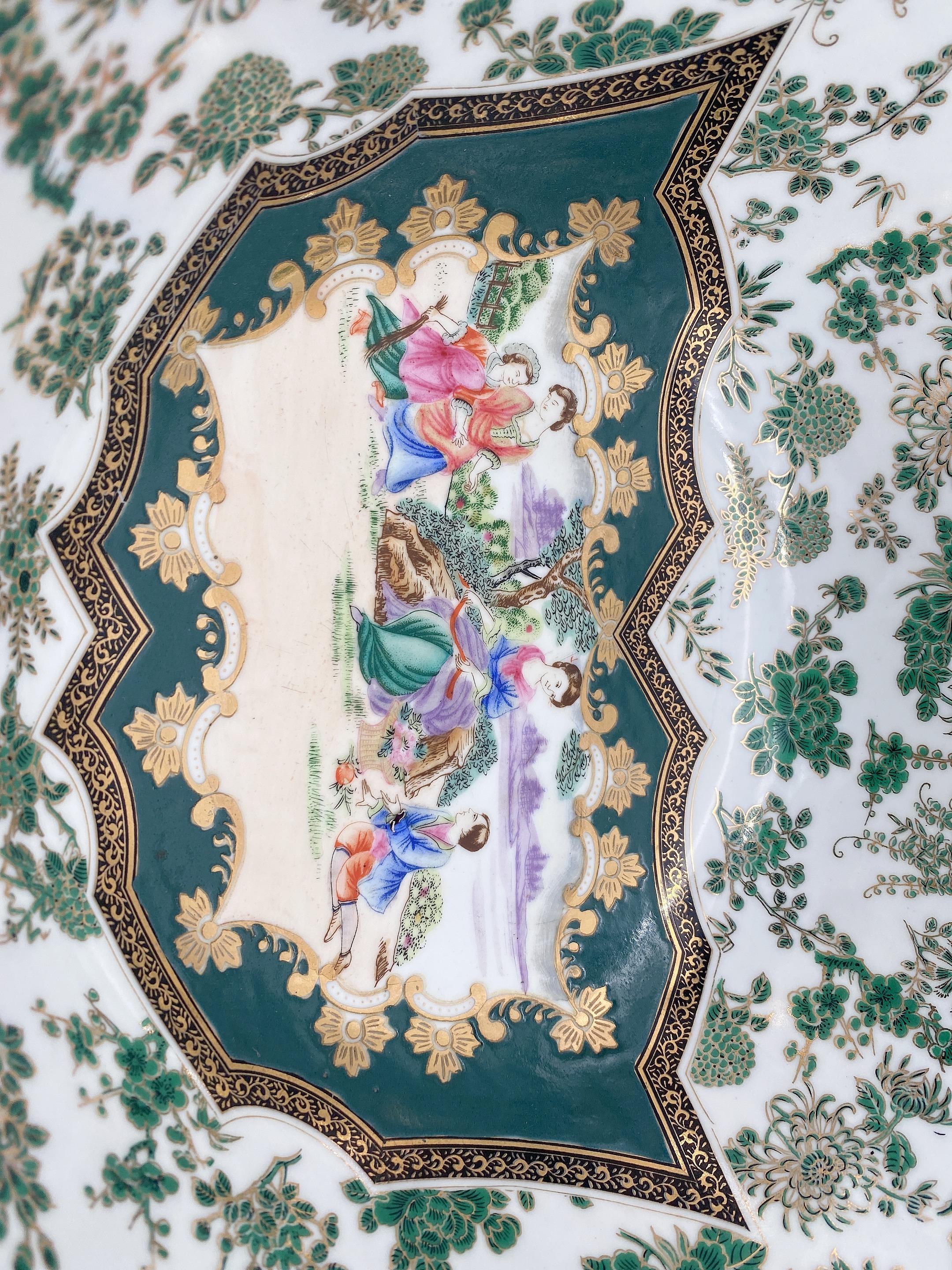 Grand bol ancien en porcelaine chinoise Famille Rose avec émaux de couleur Bon état - En vente à Brea, CA