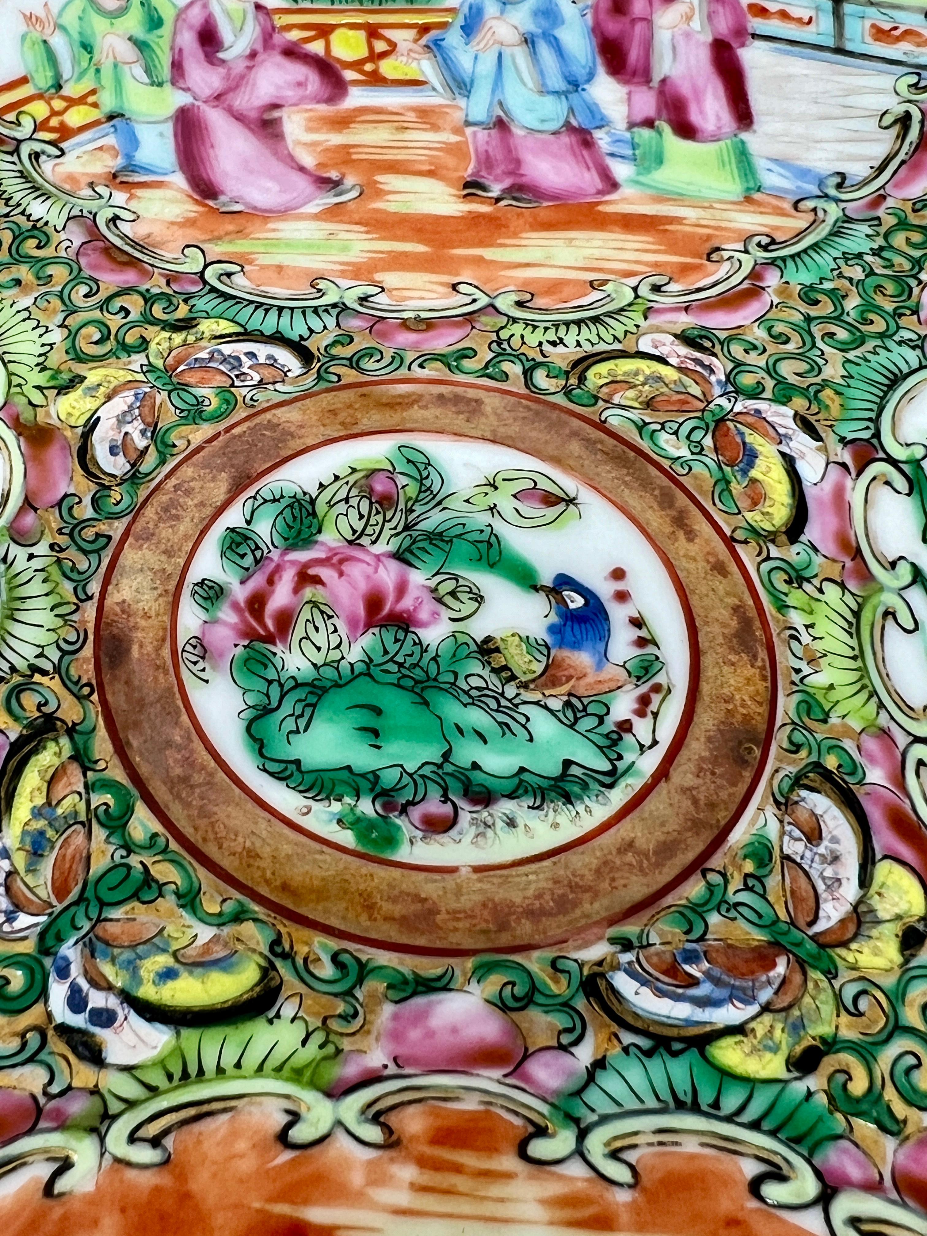 Antique Chinese Famille Rose Porcelain Plate, Circa 1880-1890. In Good Condition For Sale In New Orleans, LA