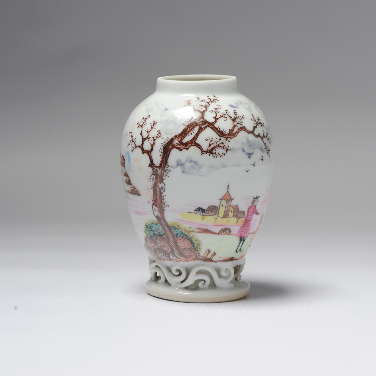 Porcelaine Ancienne boîte à thé chinoise en porcelaine Famille Rose de Qianlong, datant d'environ 1750 en vente