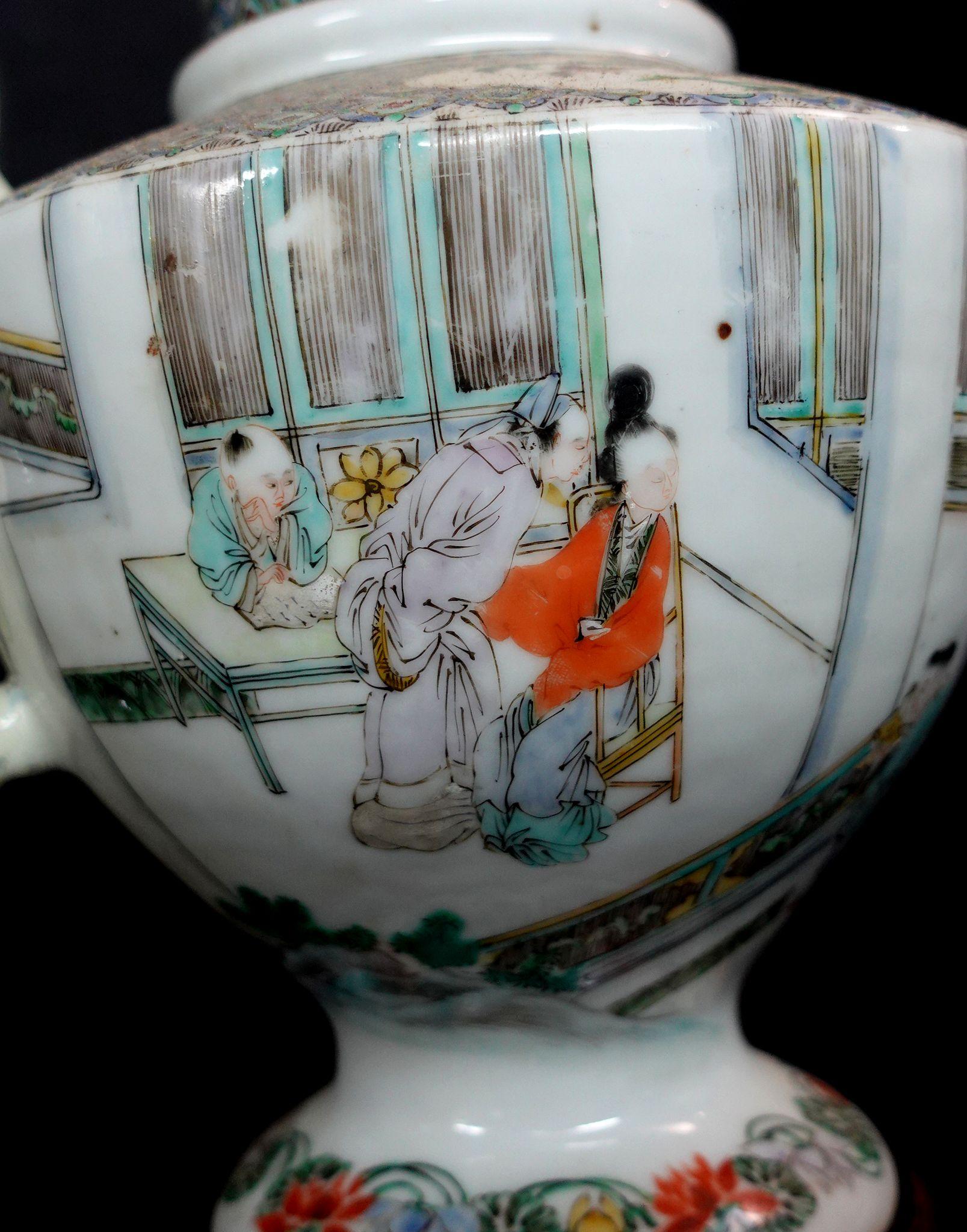 Thire chinoise ancienne en porcelaine Famille Rose, dbut du 19me sicle en vente 7