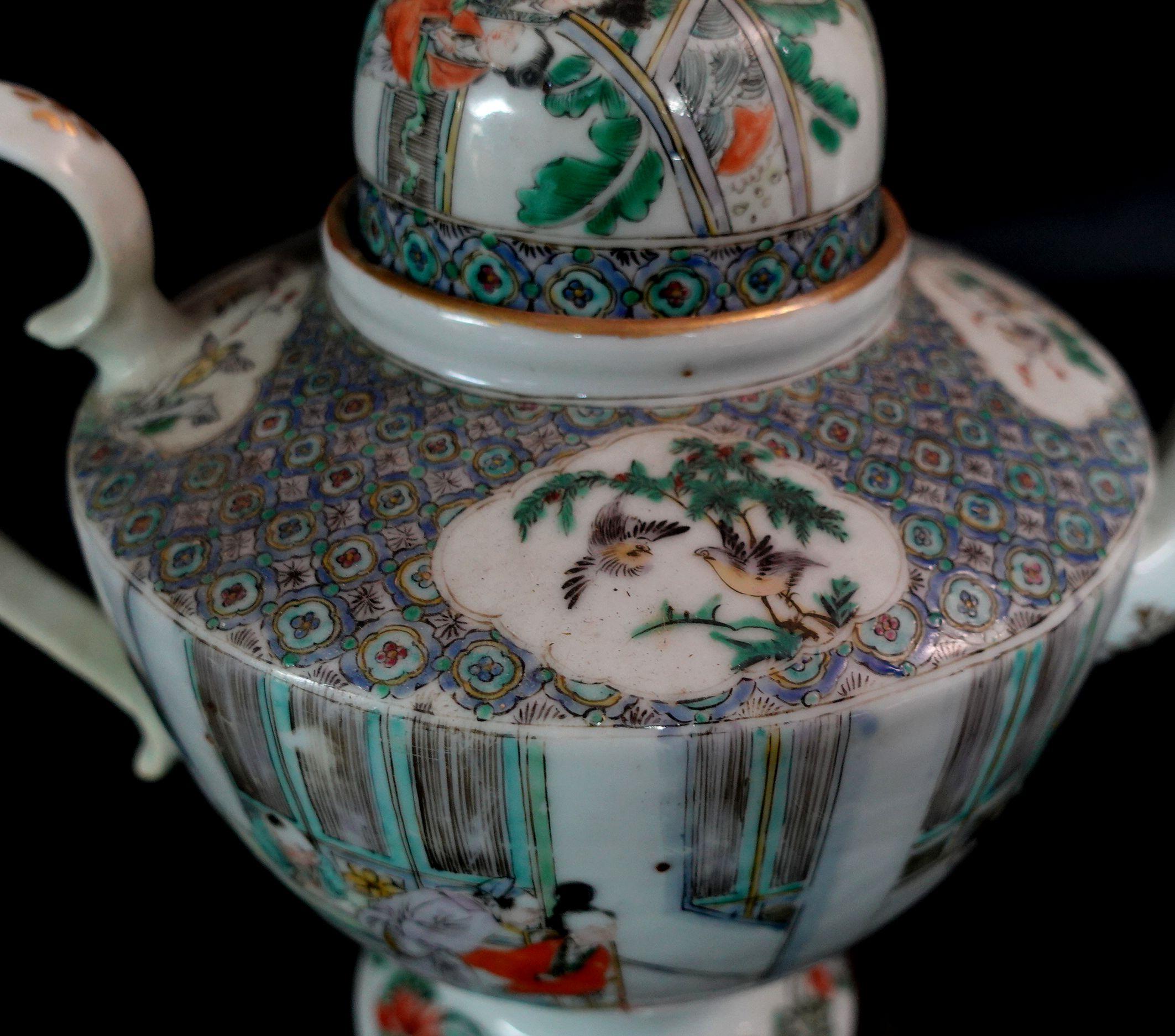 Antique Chinese Famille Rose Porcelain Teapot, early 19th Century For Sale 10
