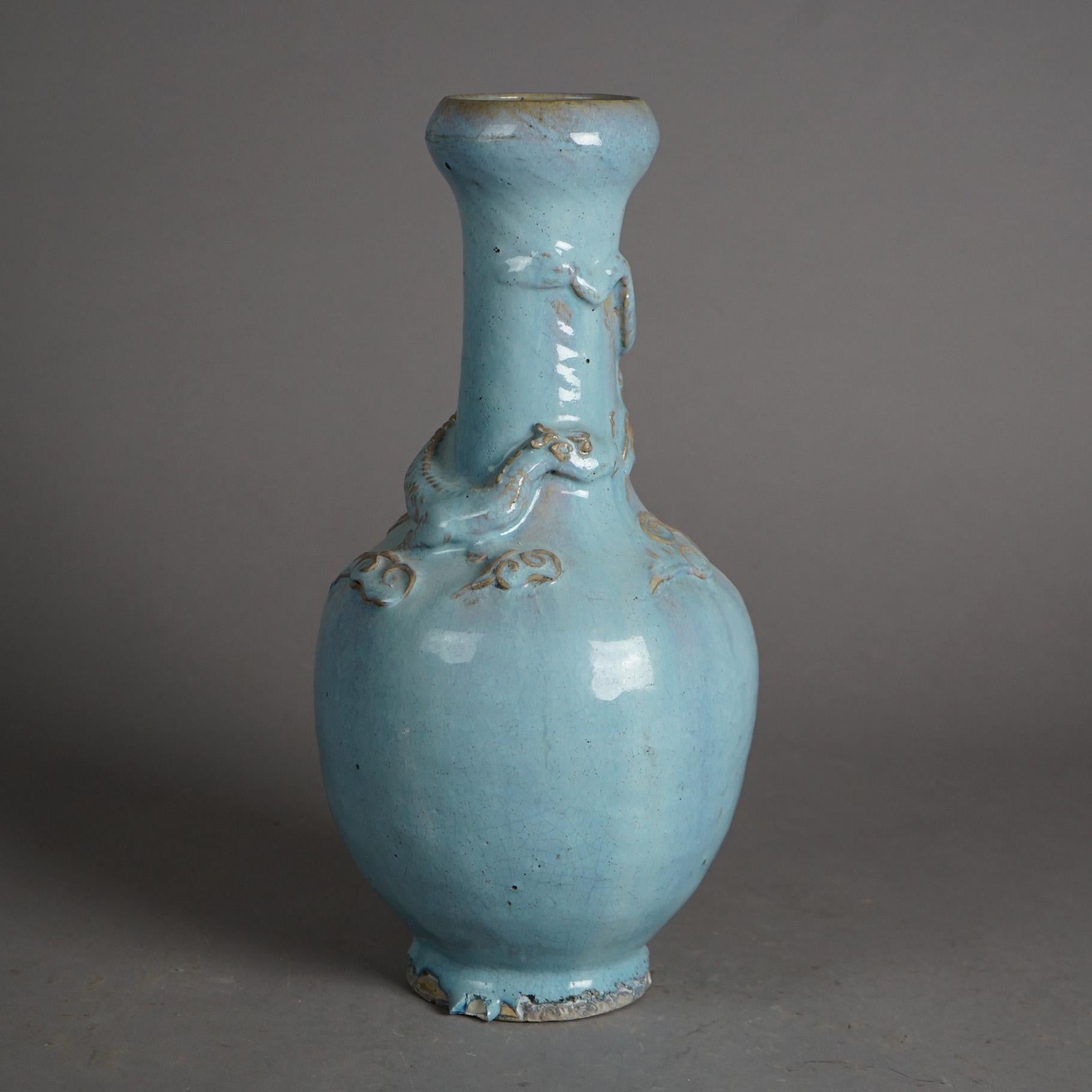 20ième siècle Arte Antiques Chinois Figural Art Pottery Dragon Vase C1920 en vente